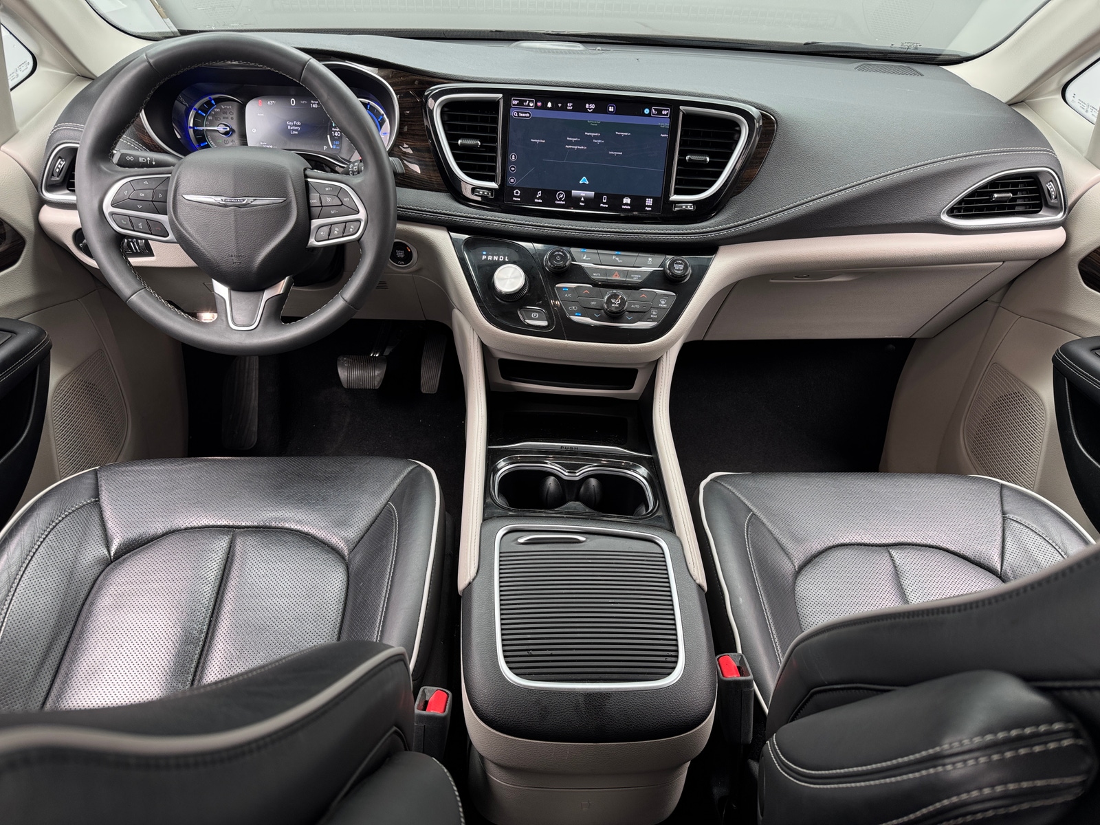 Thumbnail: 2023 Chrysler Pacifica - 2