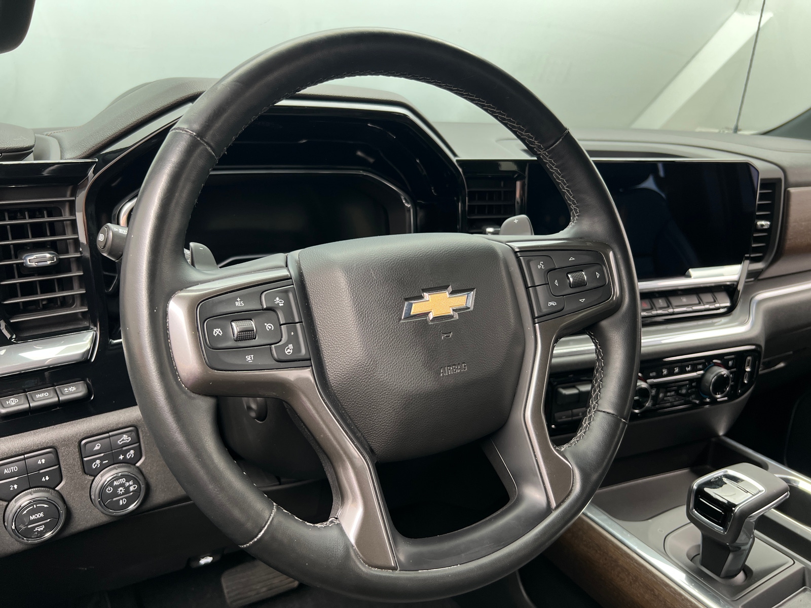 Thumbnail: 2023 Chevrolet Silverado 1500 - 4