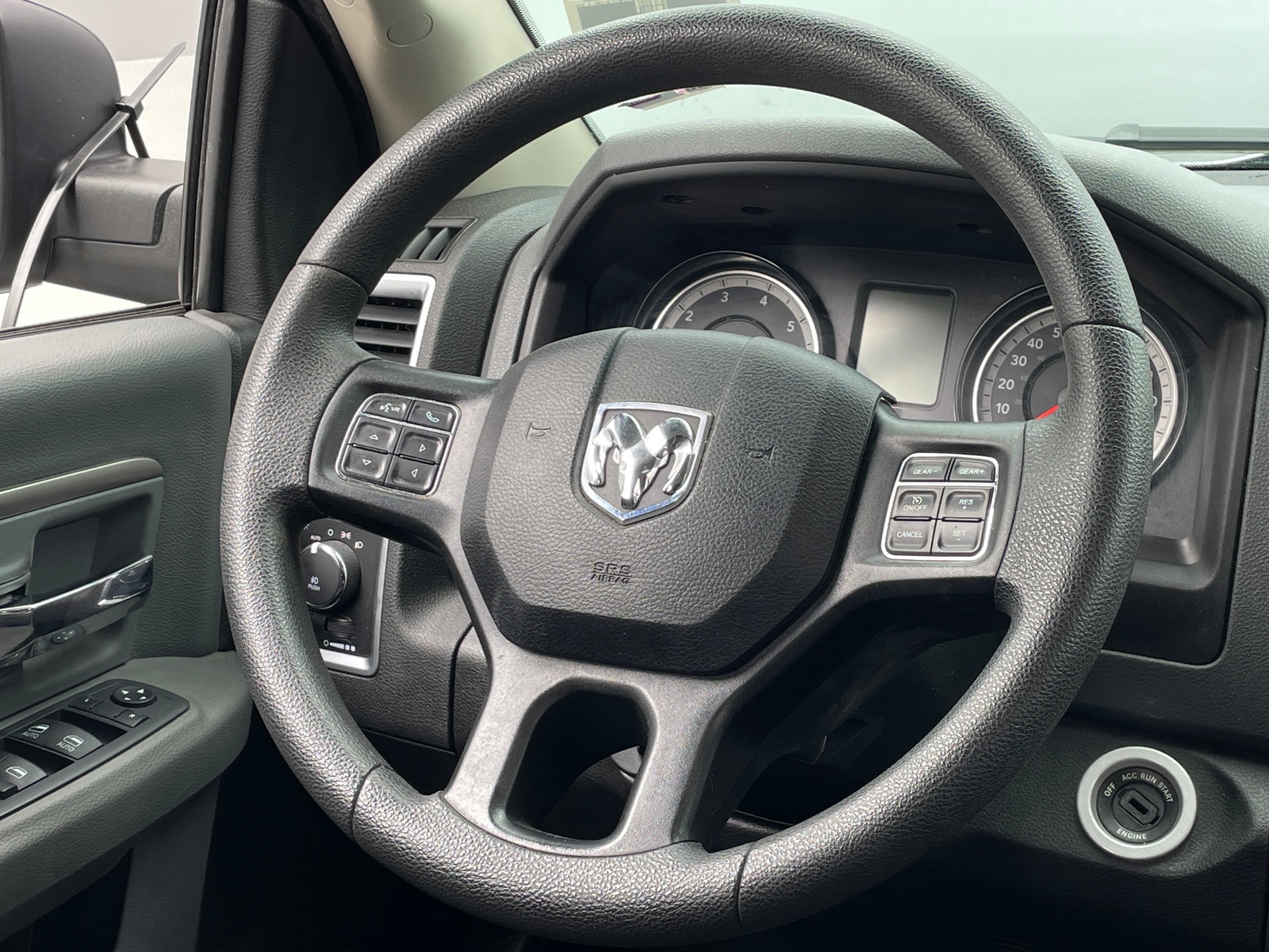 Thumbnail: 2019 RAM 1500 Classic - 5