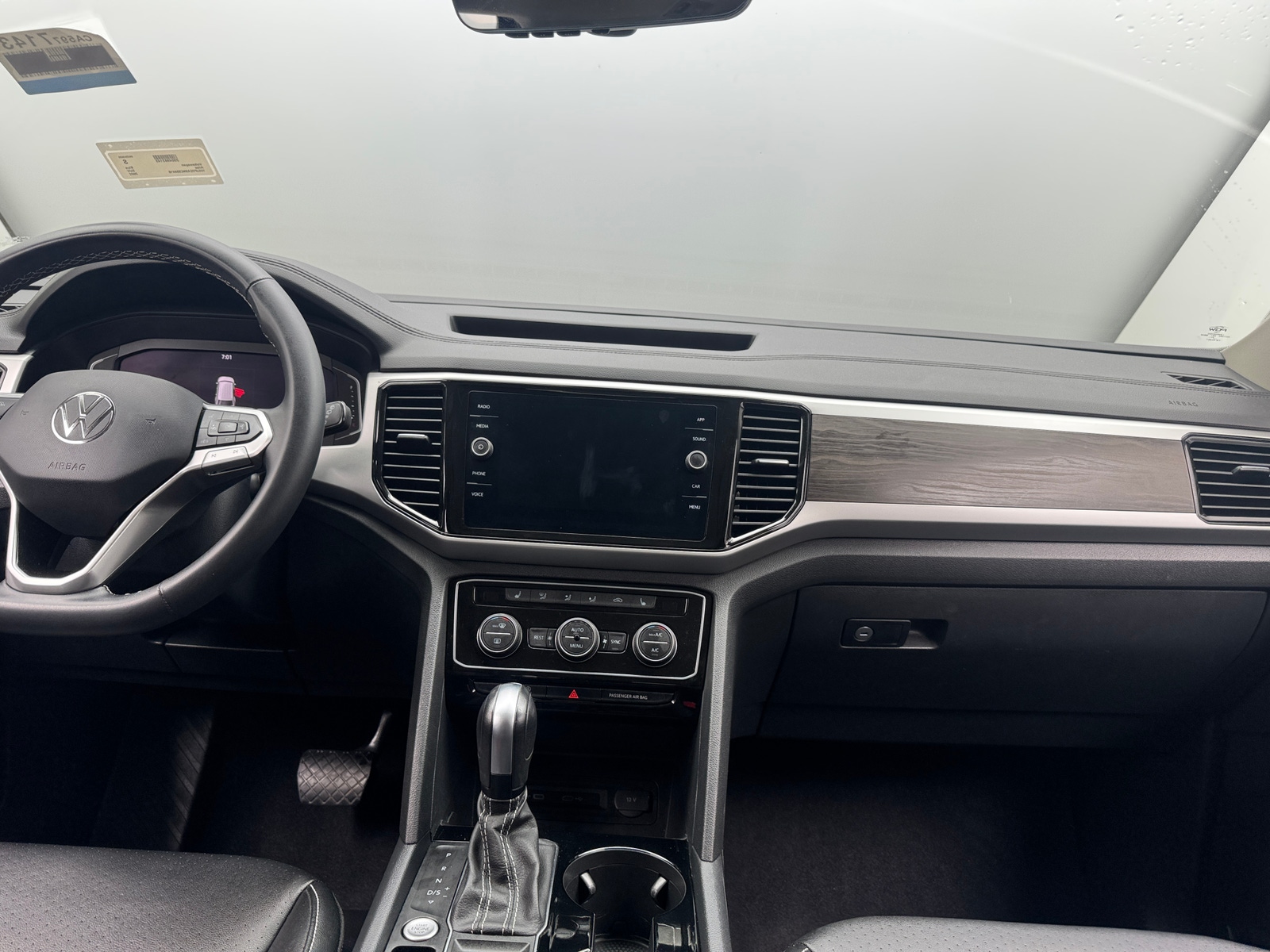 Thumbnail: 2022 Volkswagen Atlas - 2