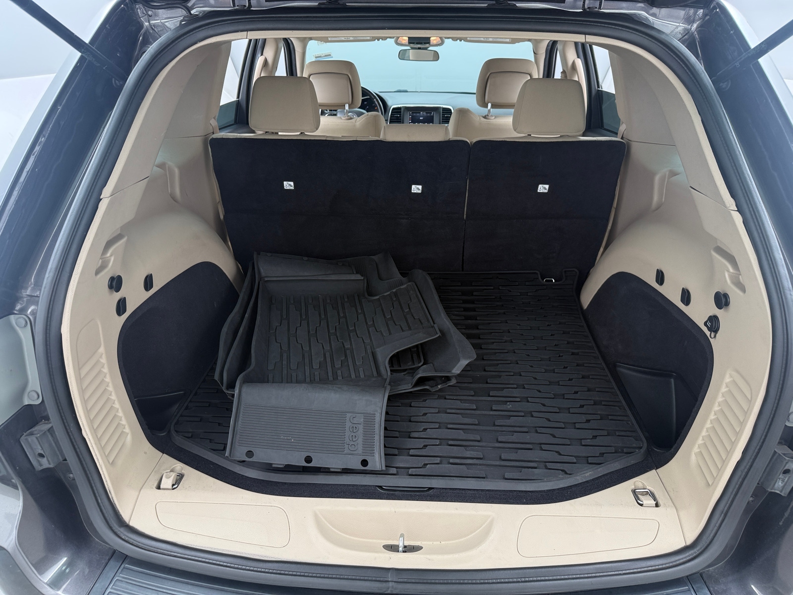 Thumbnail: 2019 Jeep Grand Cherokee - 7