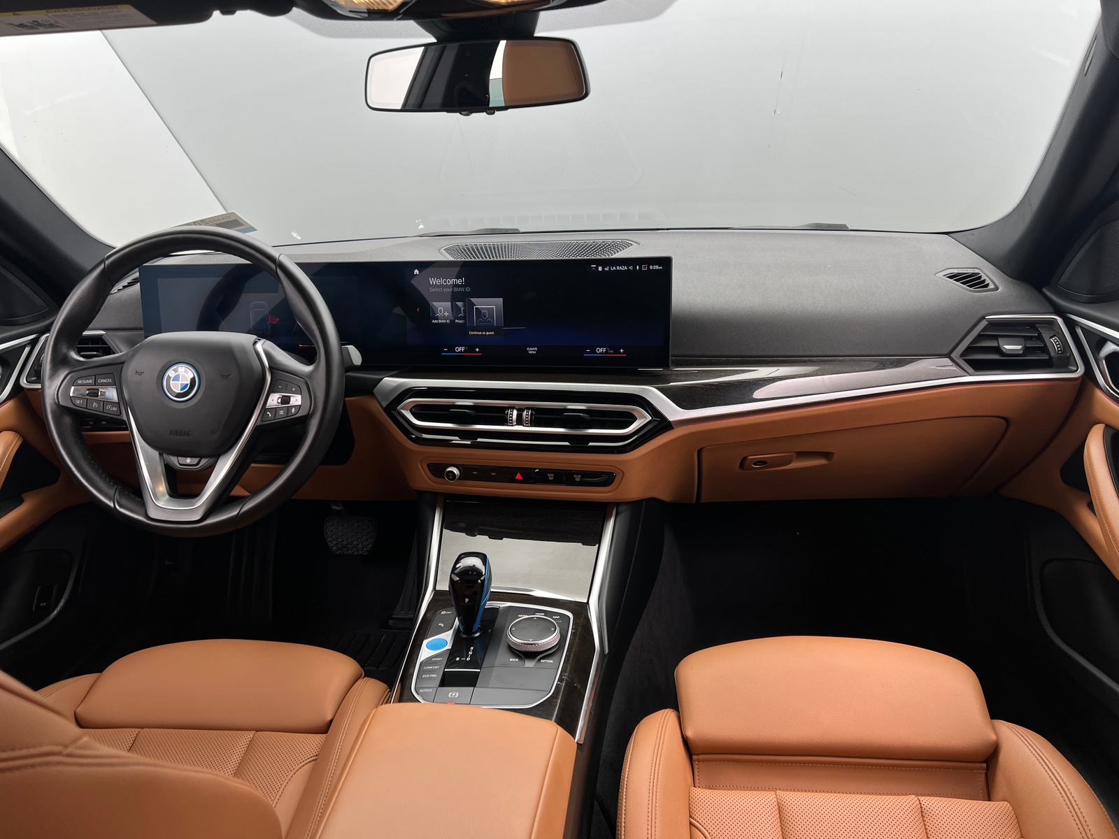 Thumbnail: 2023 BMW i4 - 2