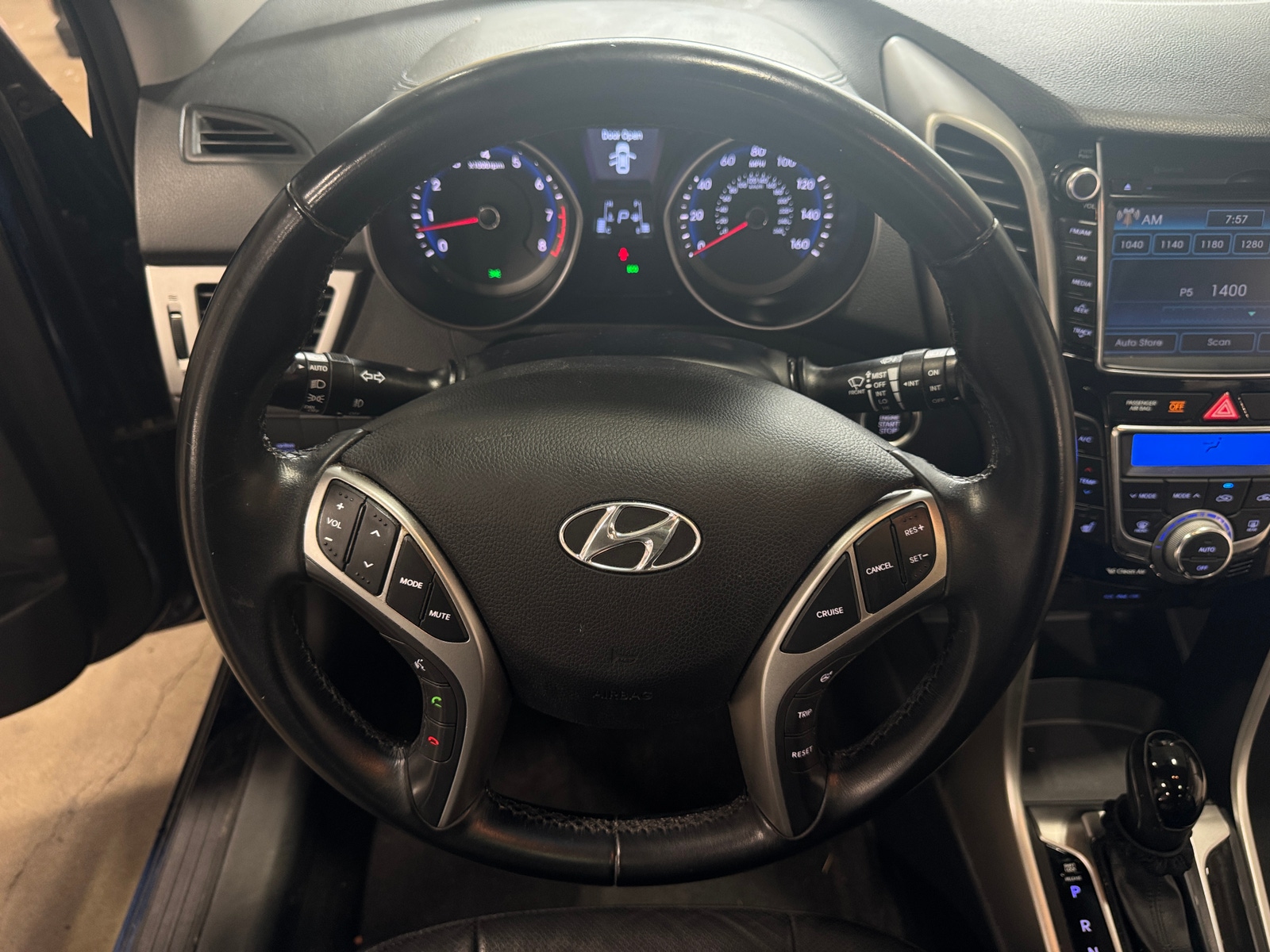 Thumbnail: 2014 Hyundai Elantra - 5