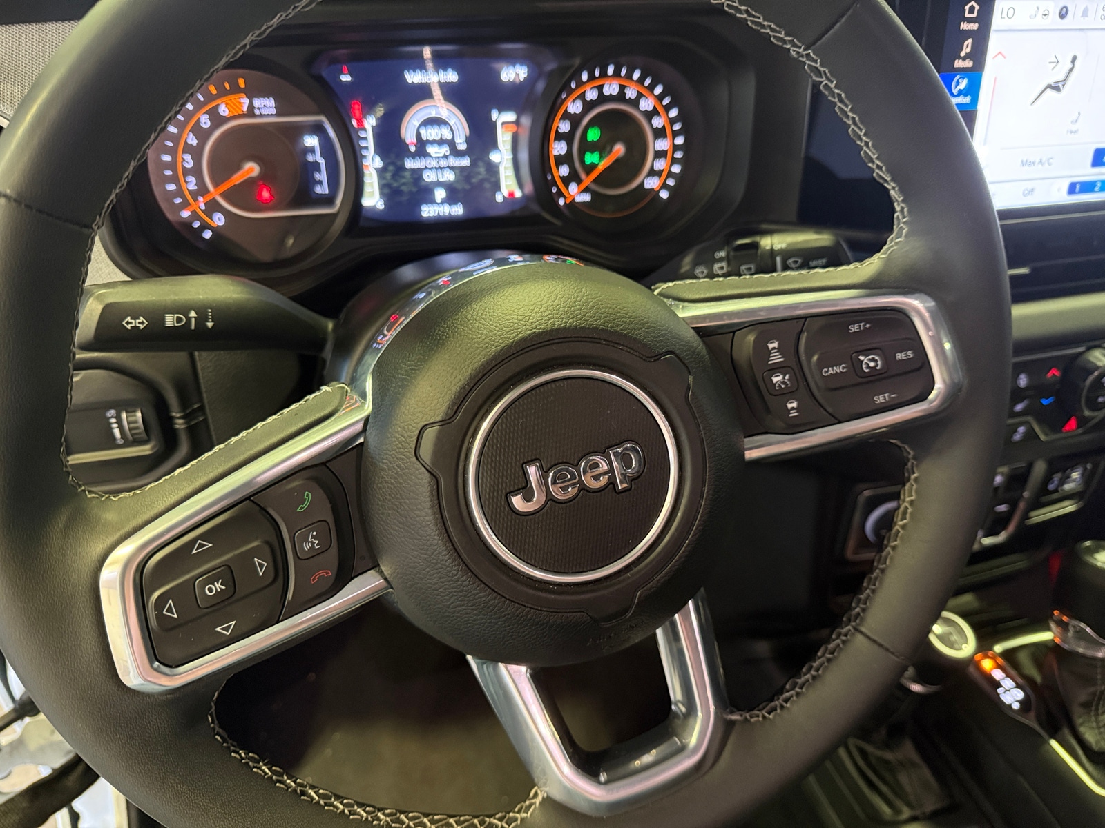 Thumbnail: 2025 Jeep Wrangler - 5