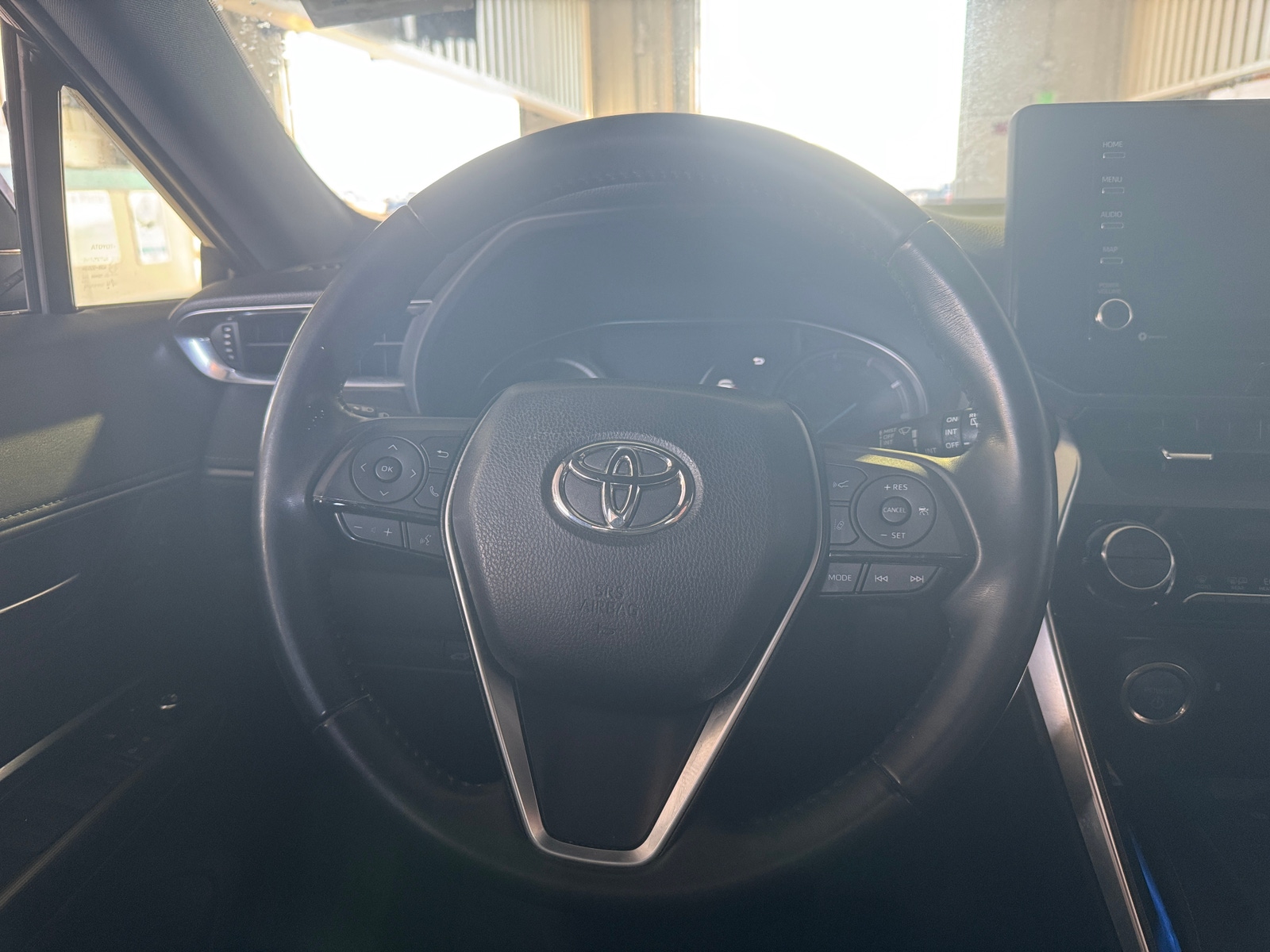 Thumbnail: 2022 Toyota Venza - 4