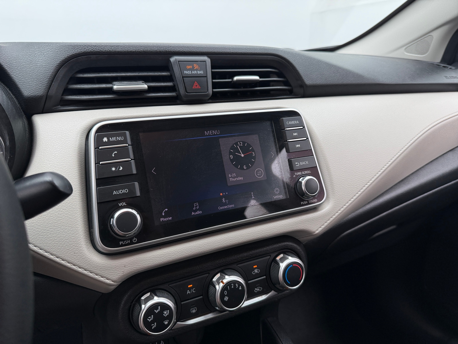 Thumbnail: 2021 Nissan Versa - 4