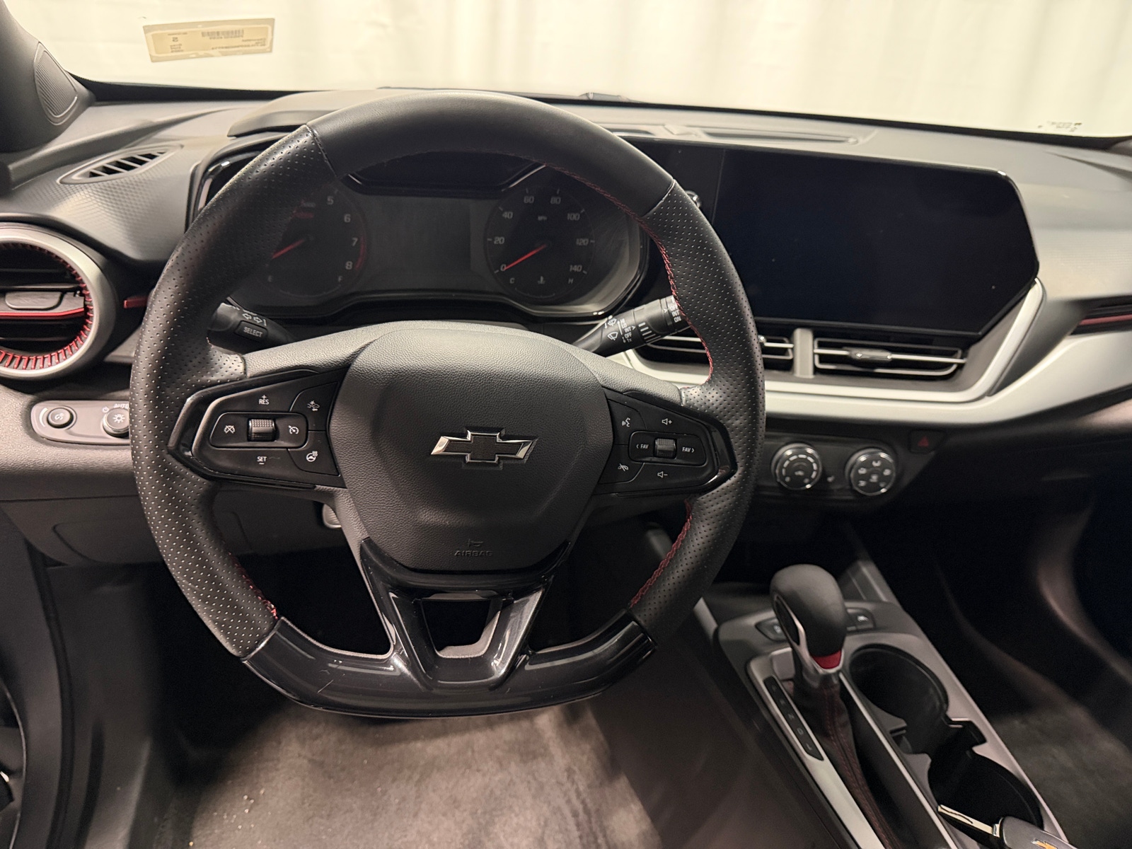 Thumbnail: 2025 Chevrolet Trax - 5