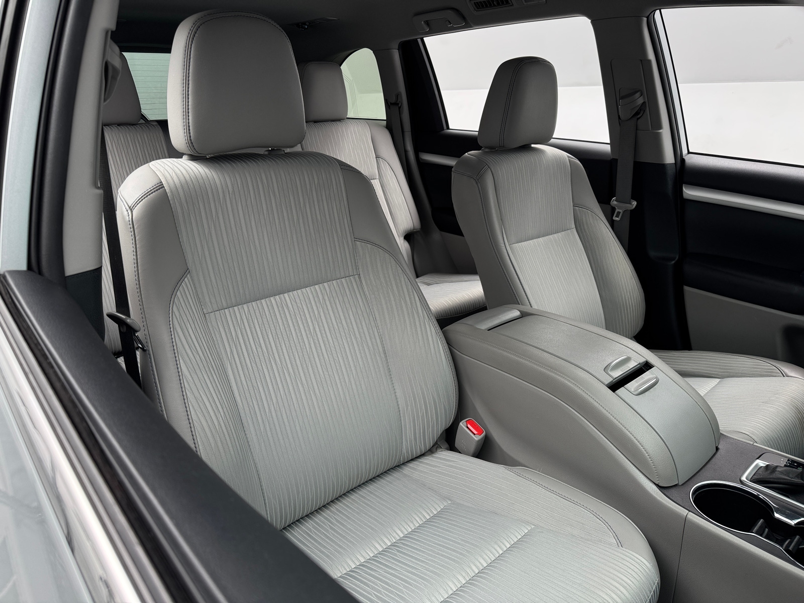 Thumbnail: 2019 Toyota Highlander - 2