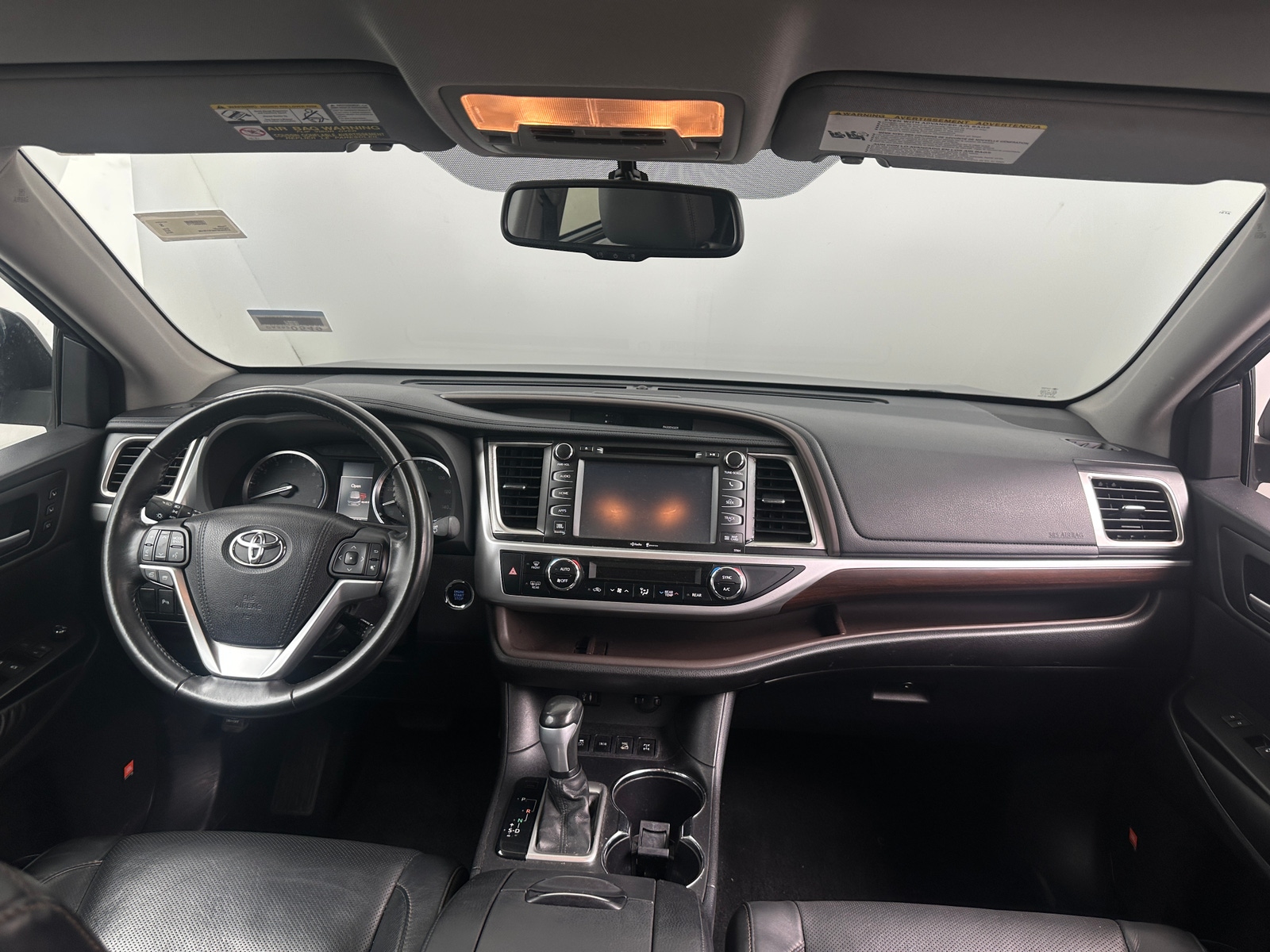Thumbnail: 2015 Toyota Highlander - 2