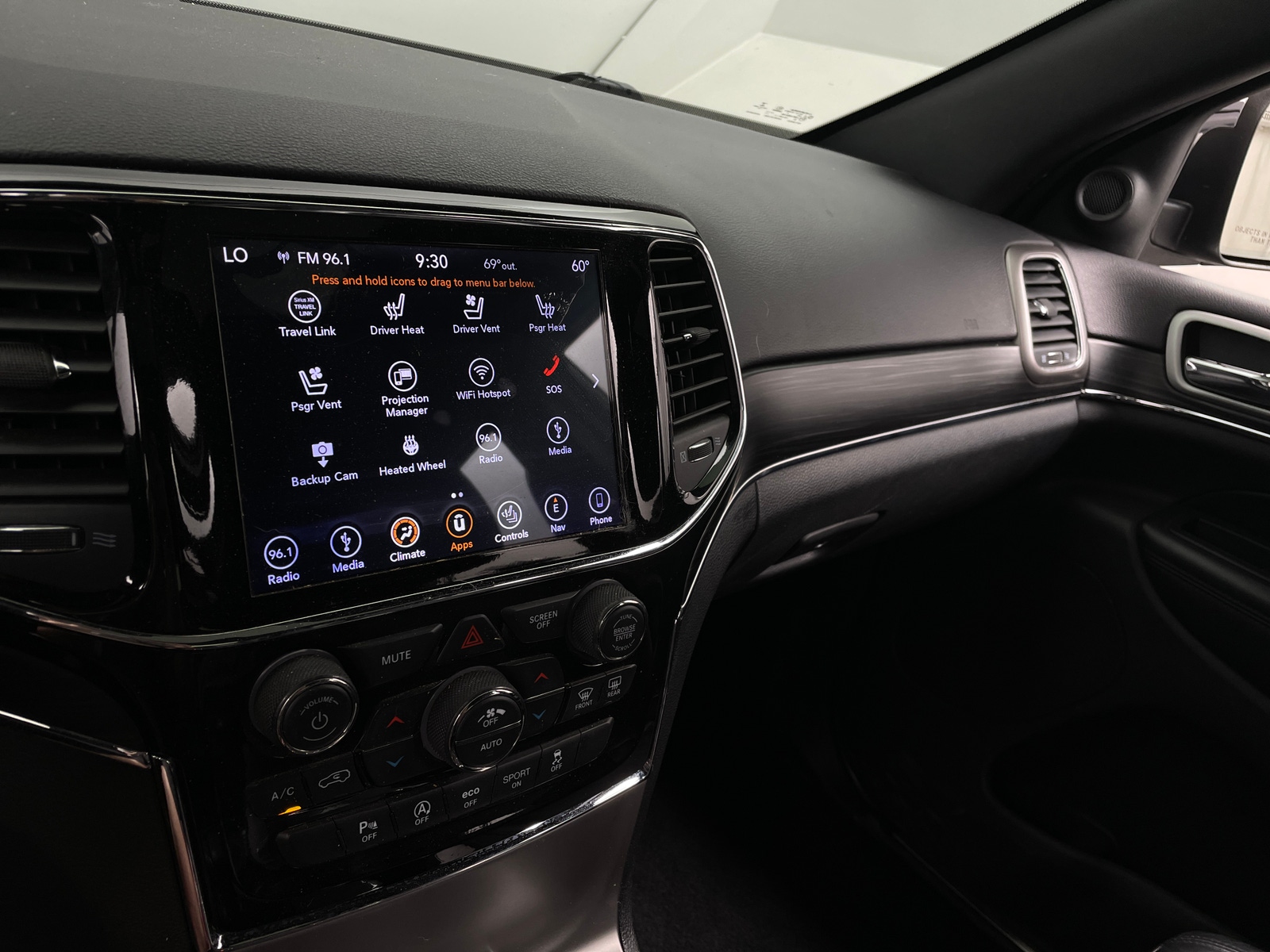 Thumbnail: 2019 Jeep Grand Cherokee - 3