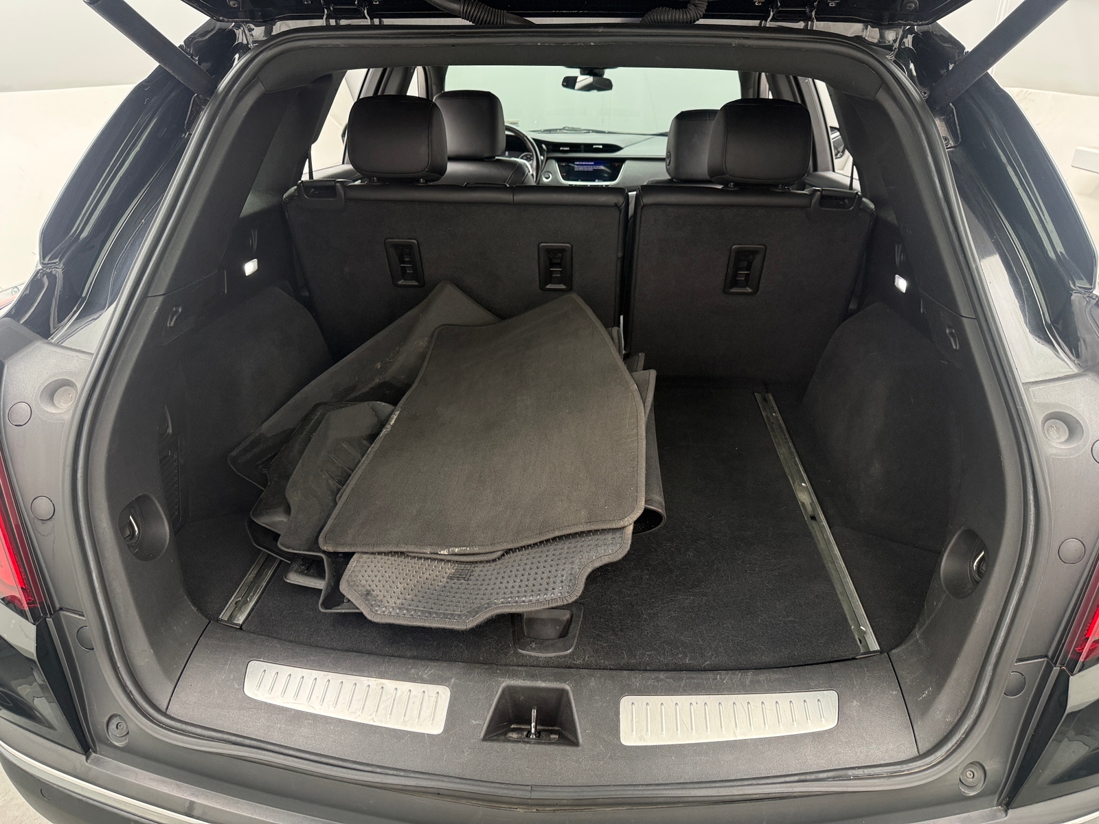 Thumbnail: 2021 Cadillac XT5 - 6