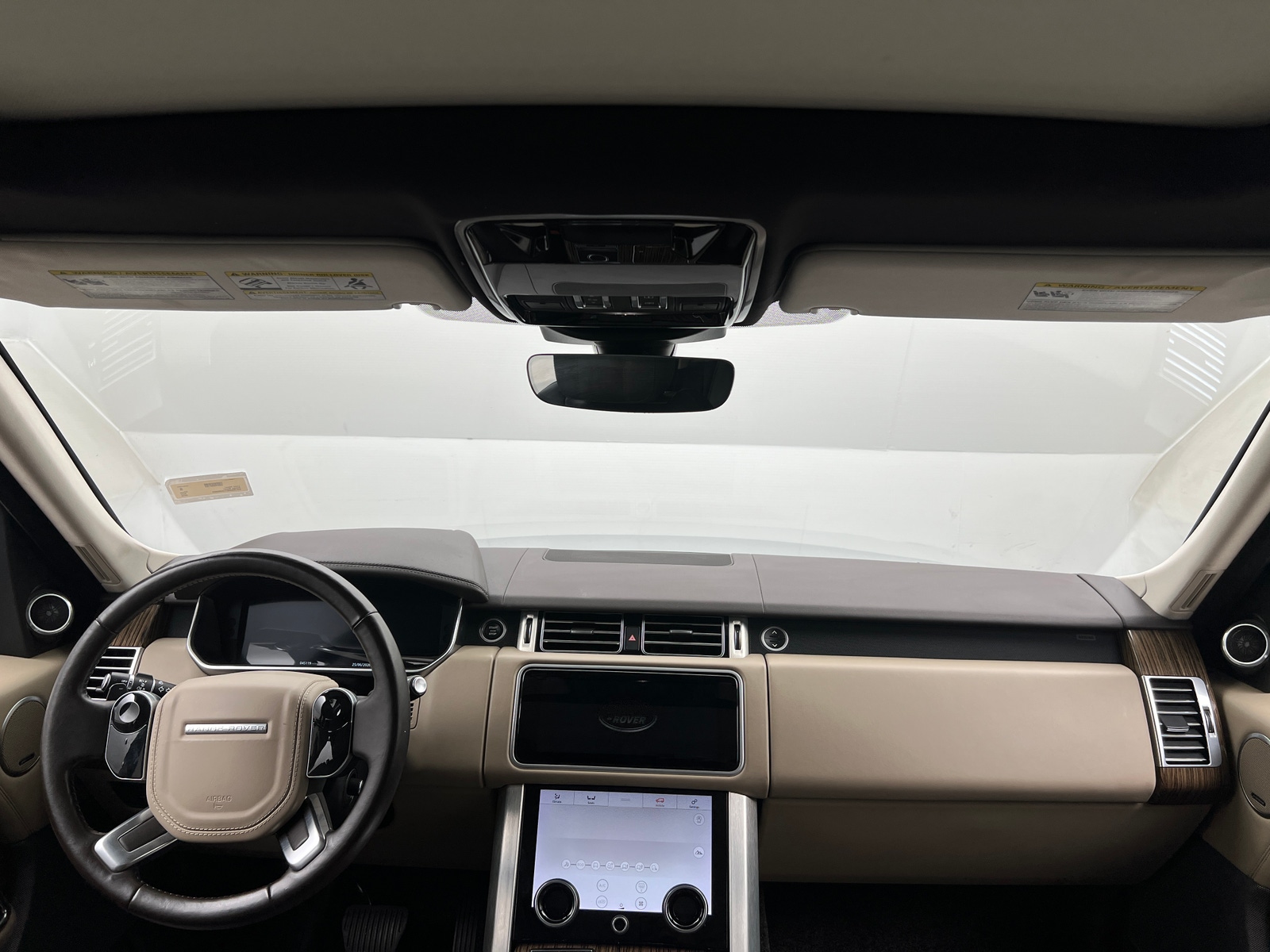 Thumbnail: 2018 Land Rover Range Rover - 2
