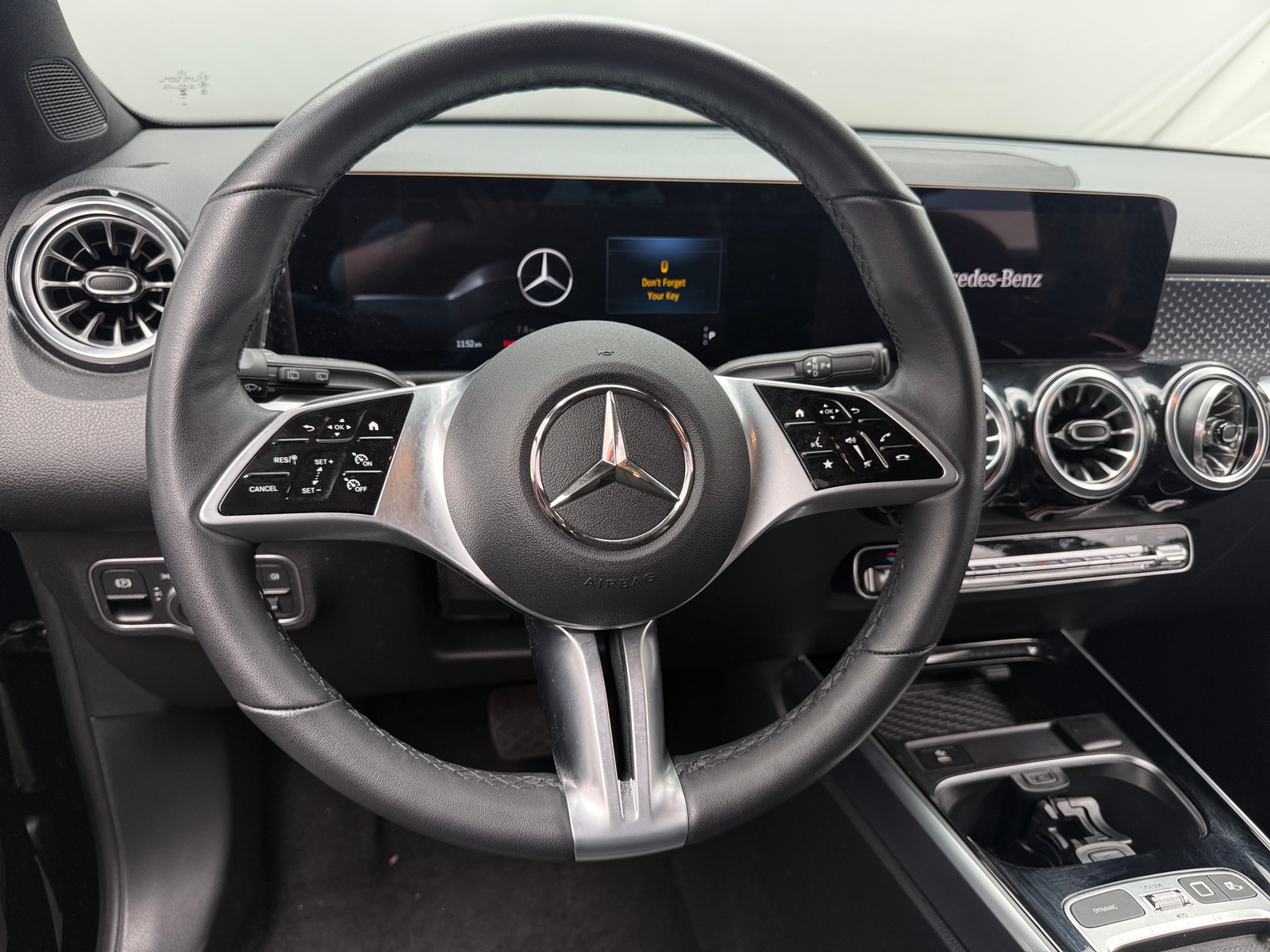 Thumbnail: 2025 Mercedes-Benz GLB - 4