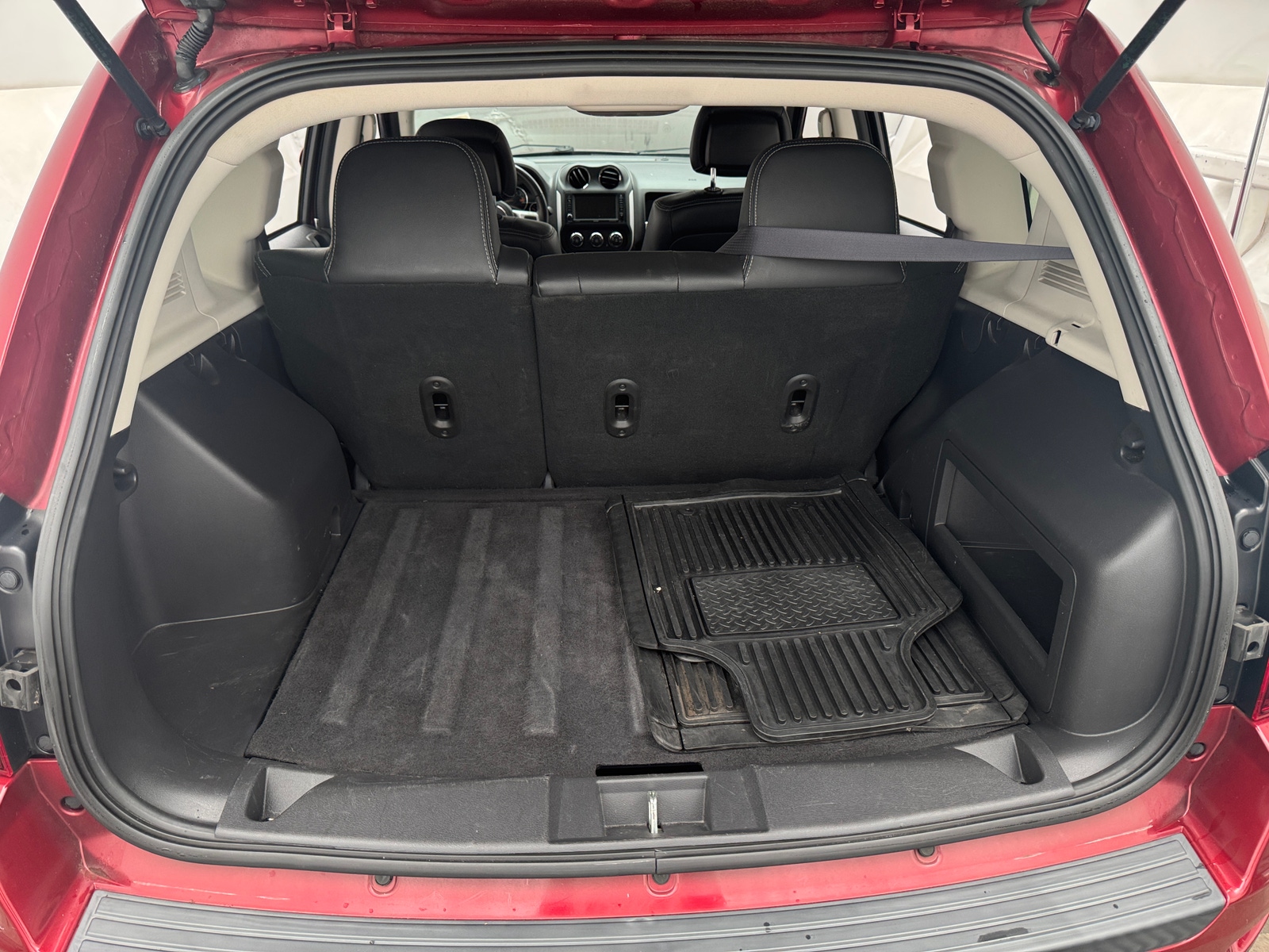 Thumbnail: 2017 Jeep Compass - 7