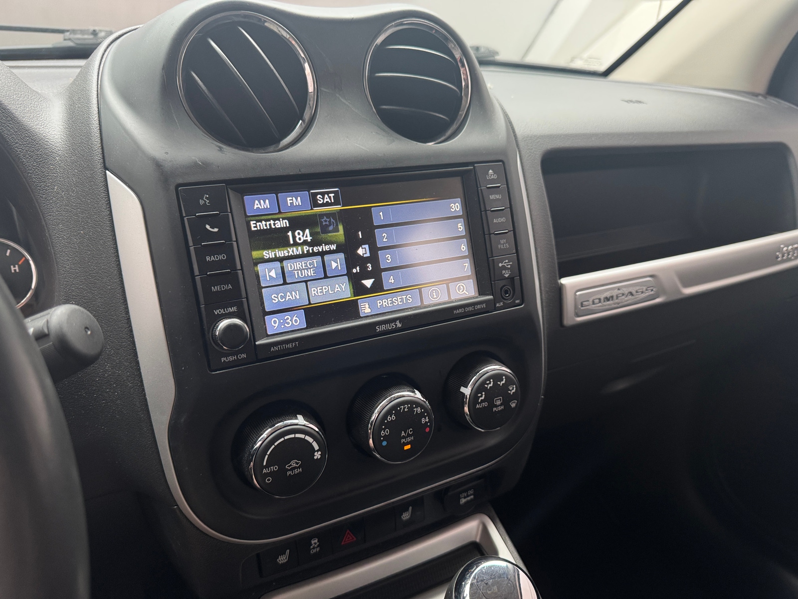 Thumbnail: 2017 Jeep Compass - 4