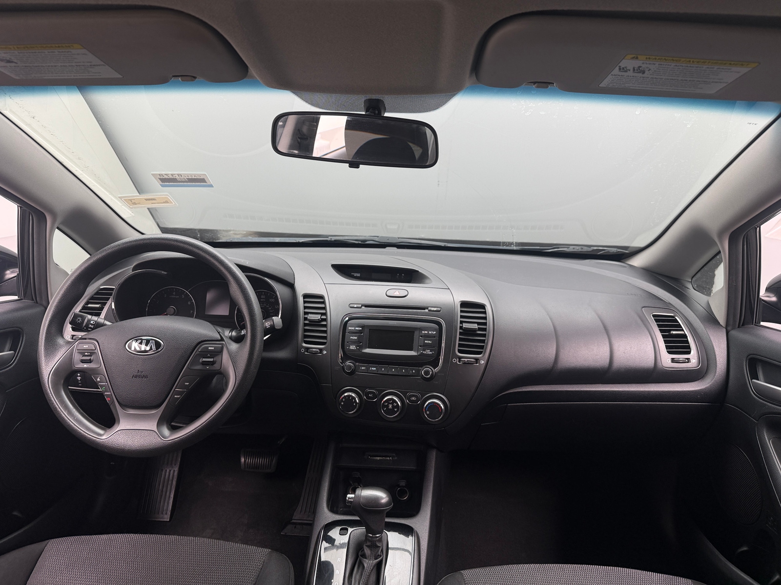 Thumbnail: 2017 Kia Forte - 3