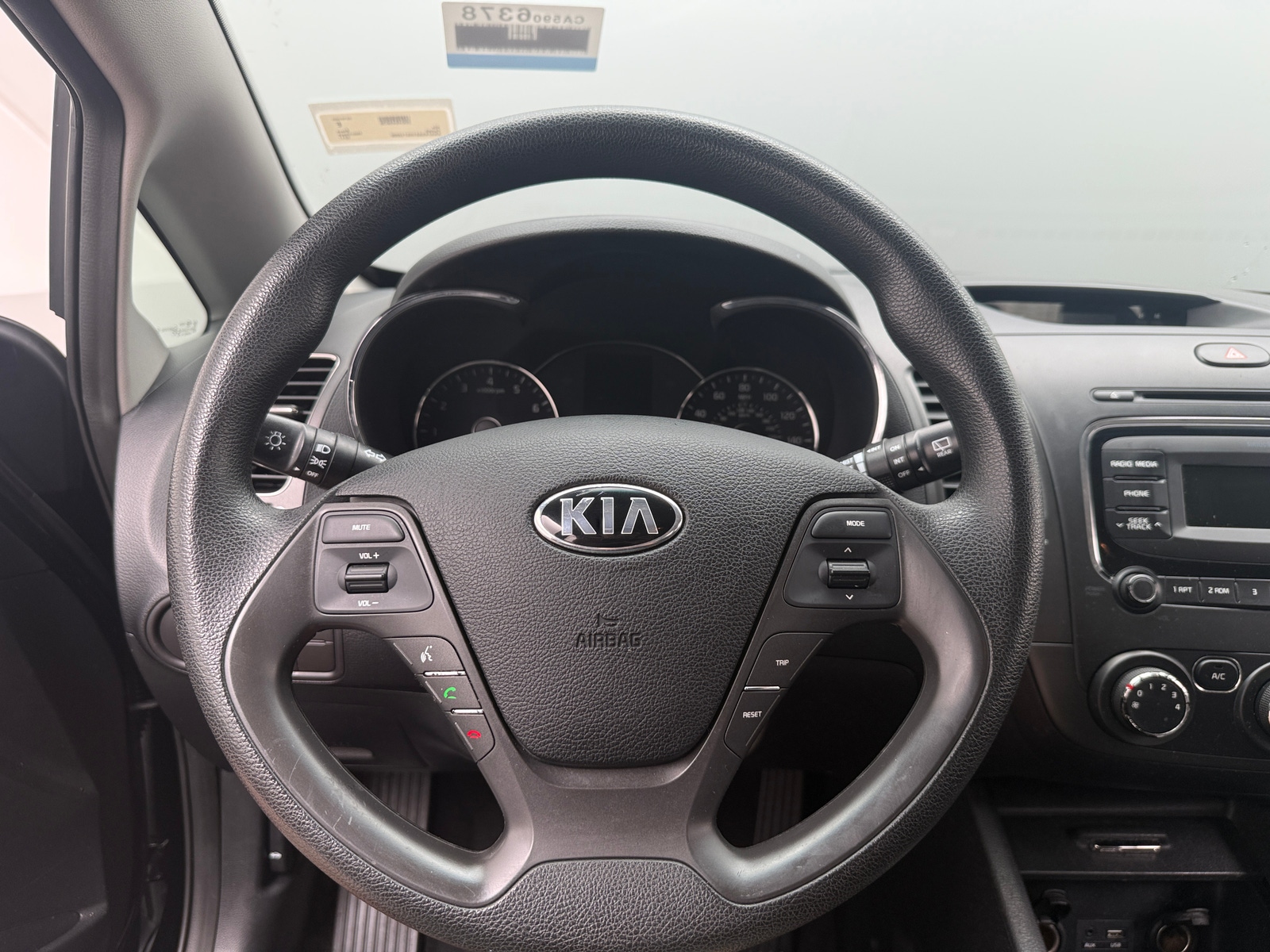 Thumbnail: 2017 Kia Forte - 5