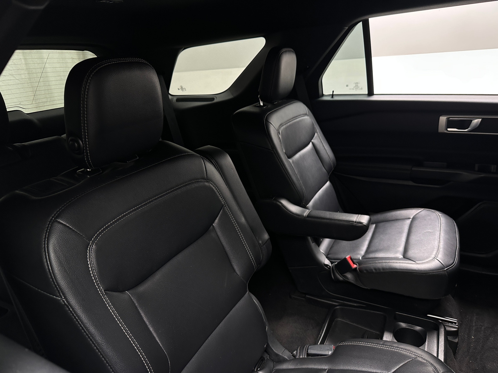 Thumbnail: 2020 Ford Explorer - 6