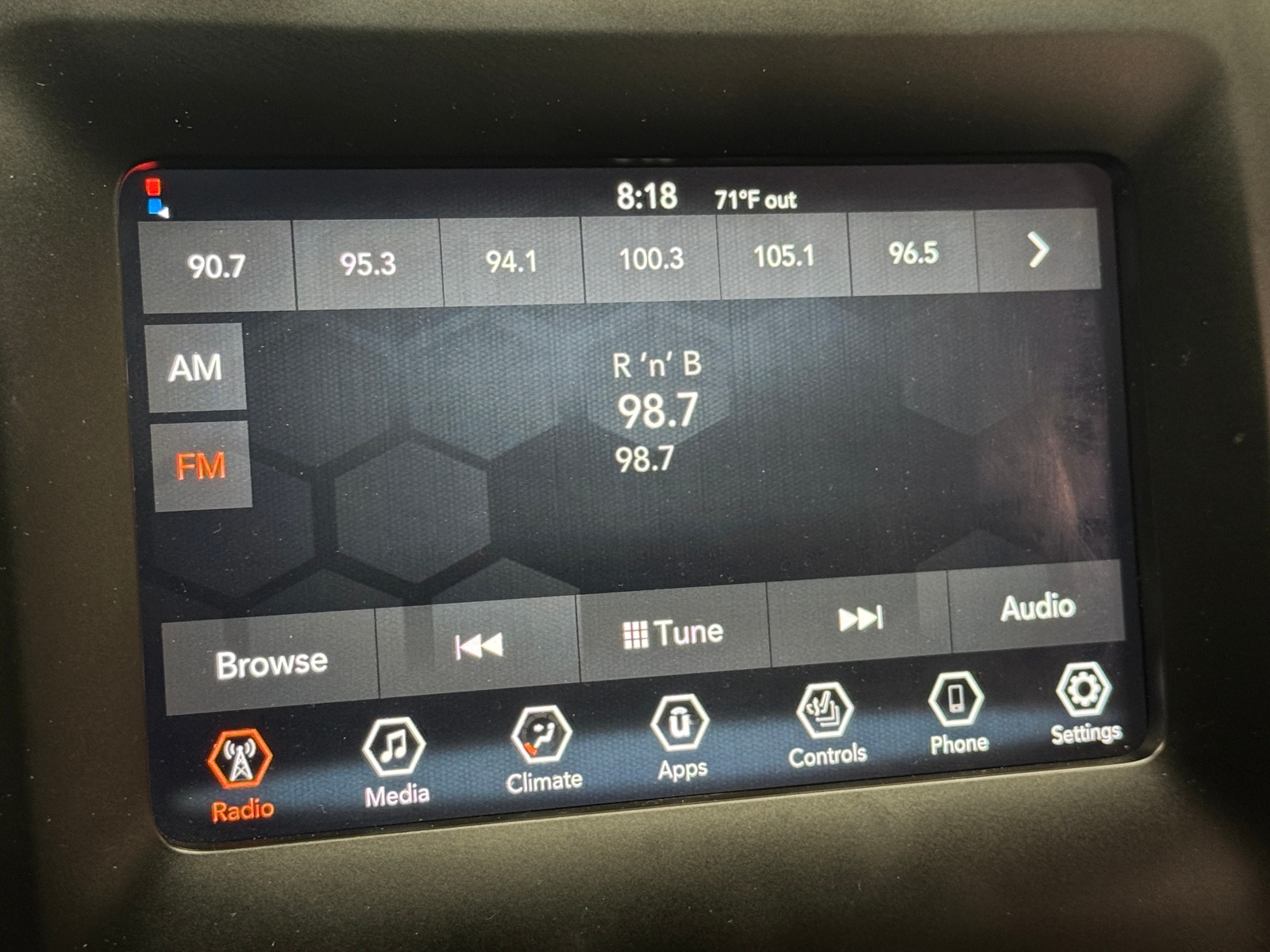 Thumbnail: 2019 Jeep Cherokee - 4