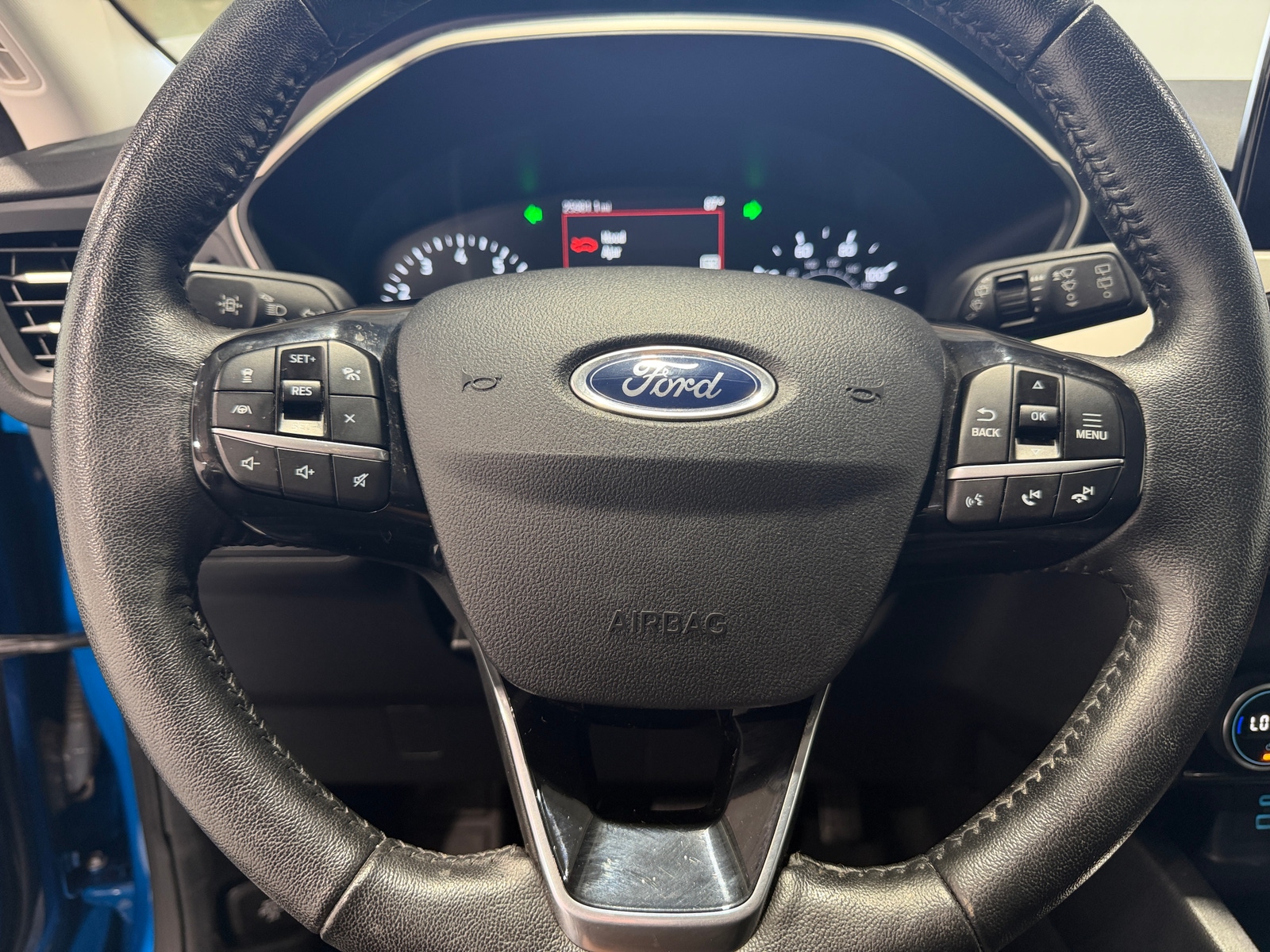 Thumbnail: 2021 Ford Escape - 4
