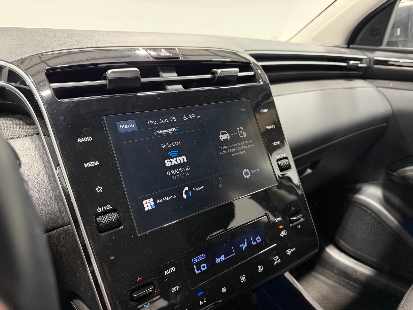 Thumbnail: 2022 Hyundai Tucson - 4