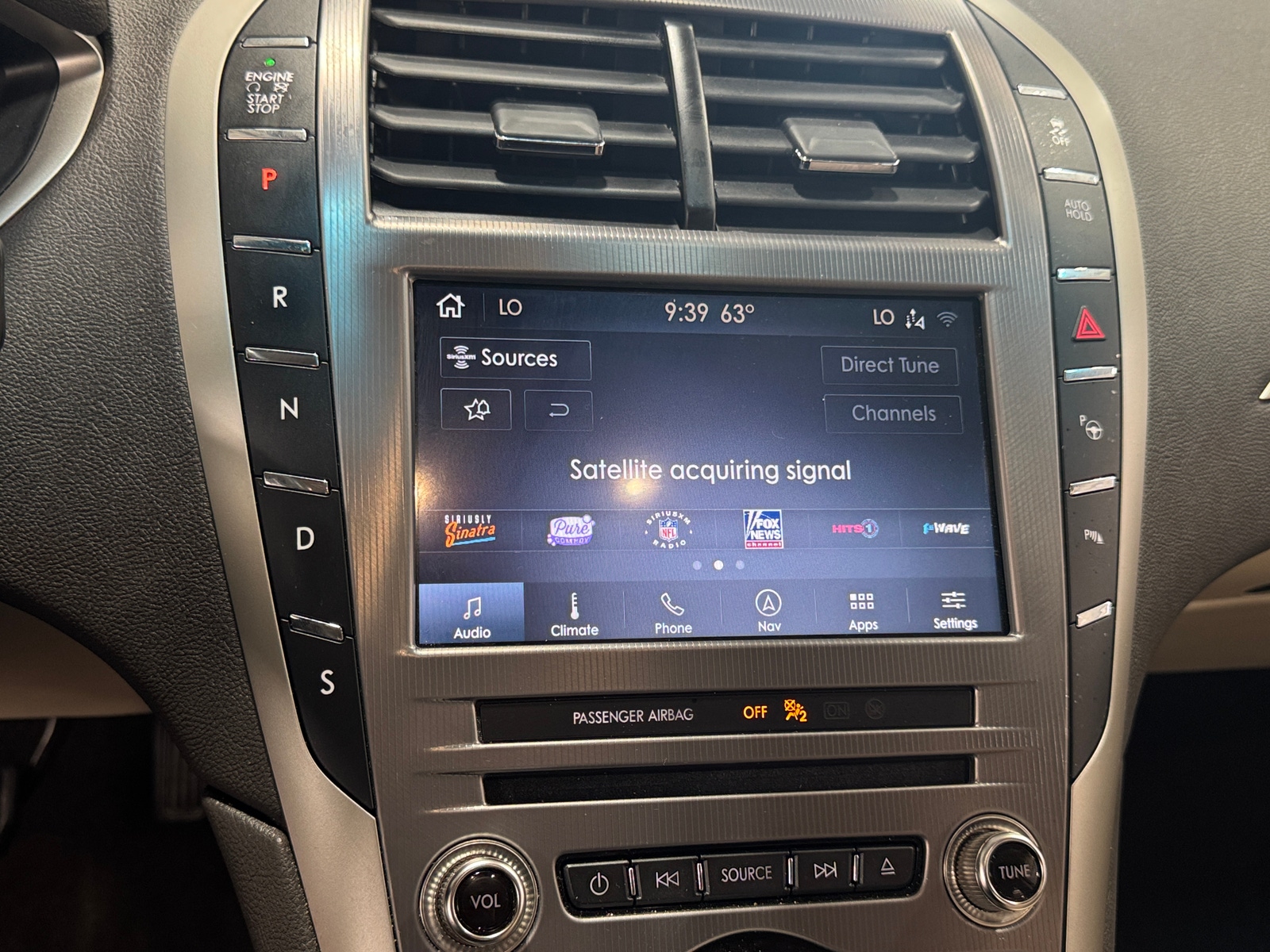 Thumbnail: 2020 Lincoln MKZ - 3