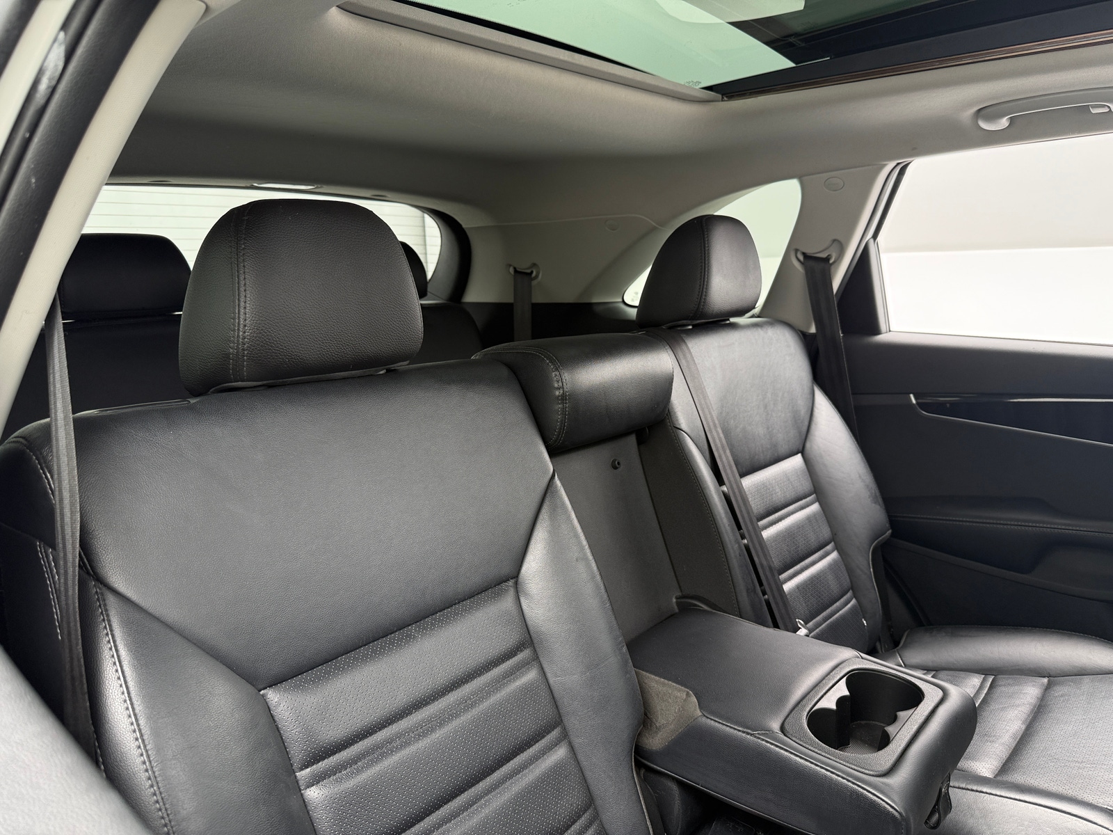 Thumbnail: 2019 Kia Sorento - 5