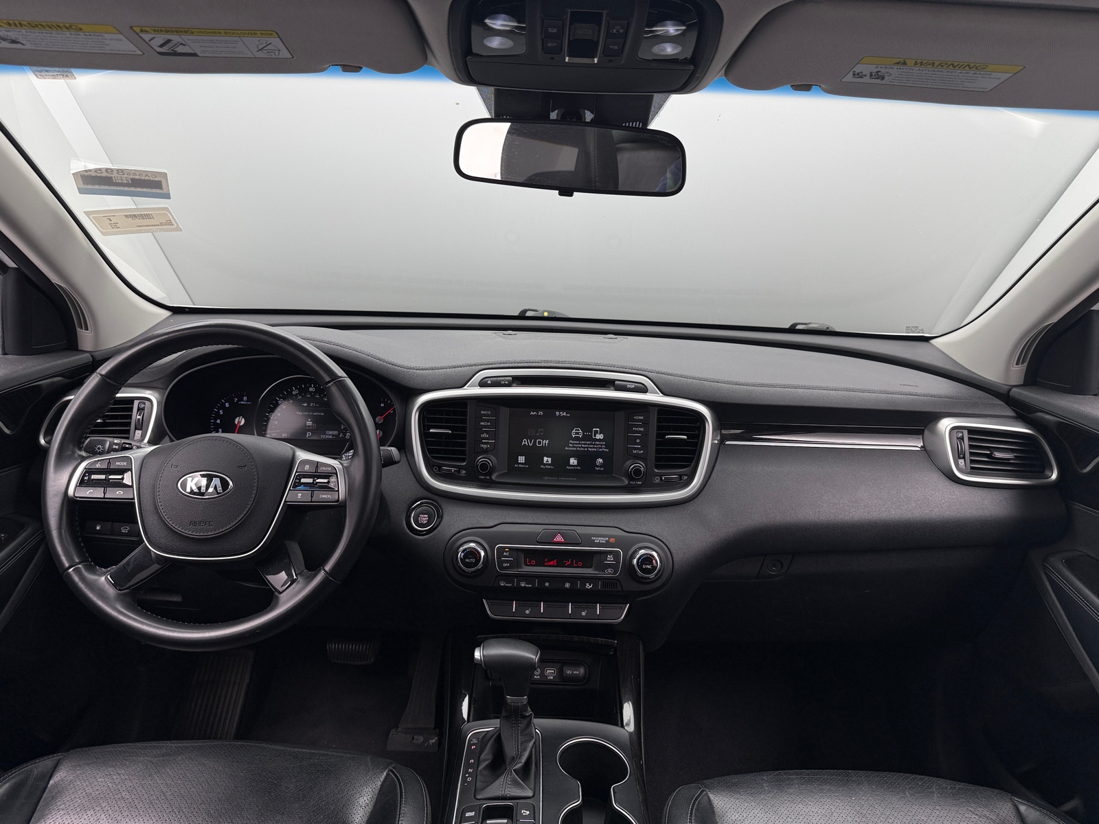 Thumbnail: 2019 Kia Sorento - 2