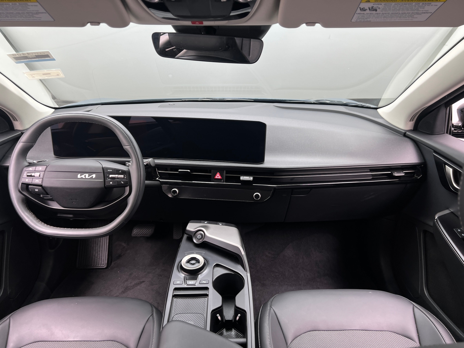 Thumbnail: 2025 Kia EV6 - 3