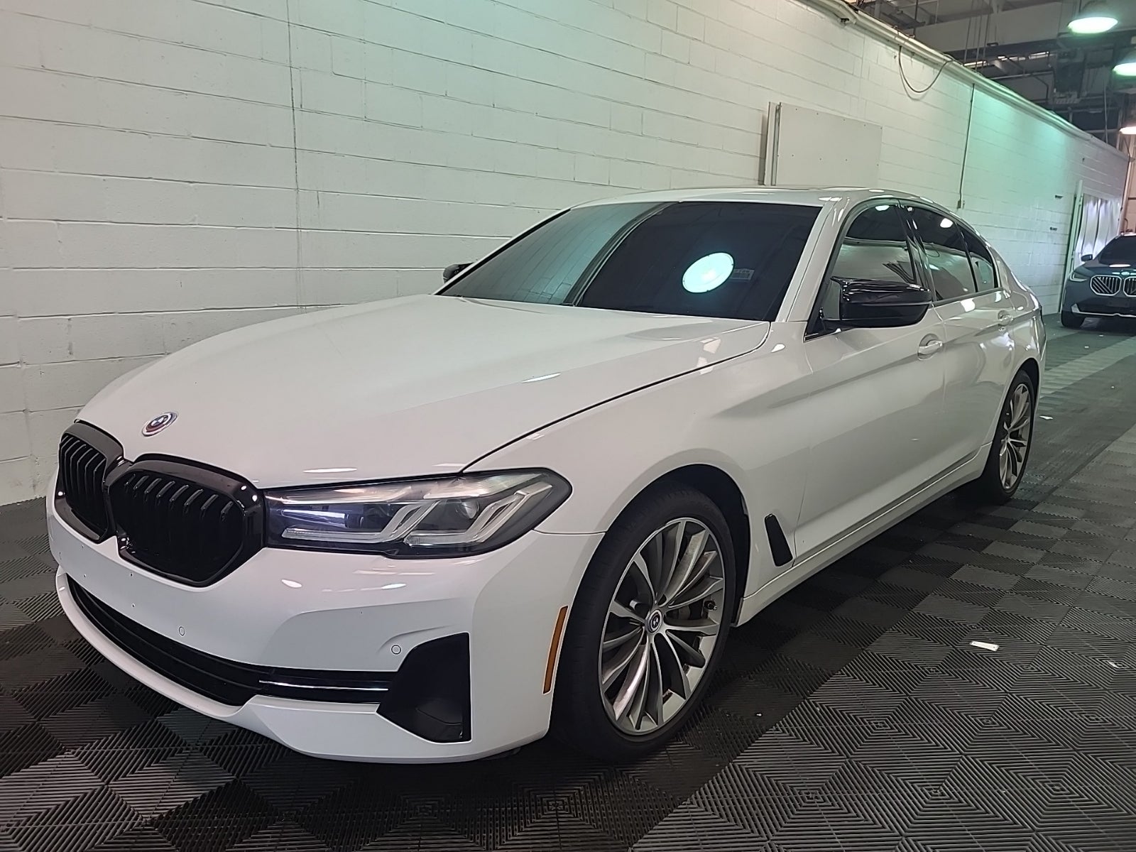2023 BMW 540i