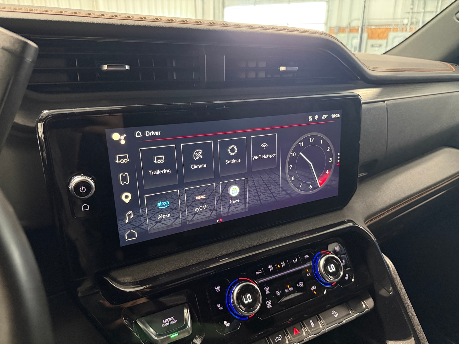 Thumbnail: 2025 GMC Sierra 2500 - 3