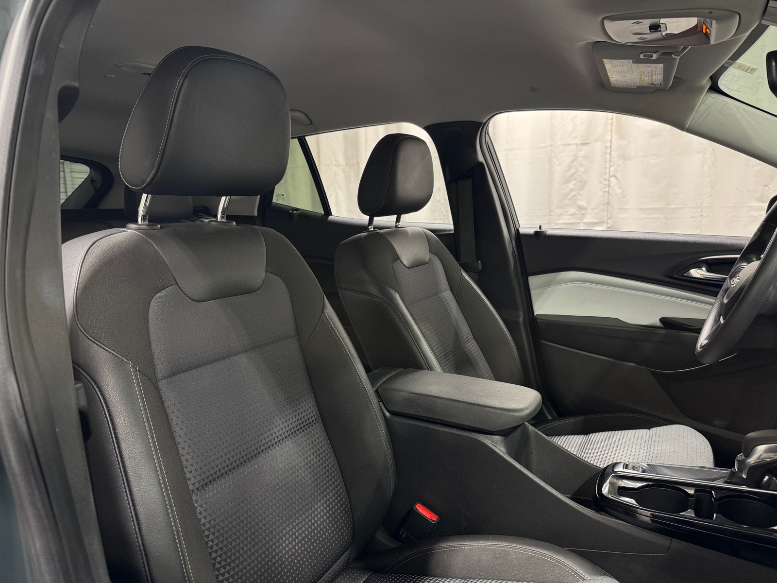 Thumbnail: 2025 Chevrolet Trax - 2