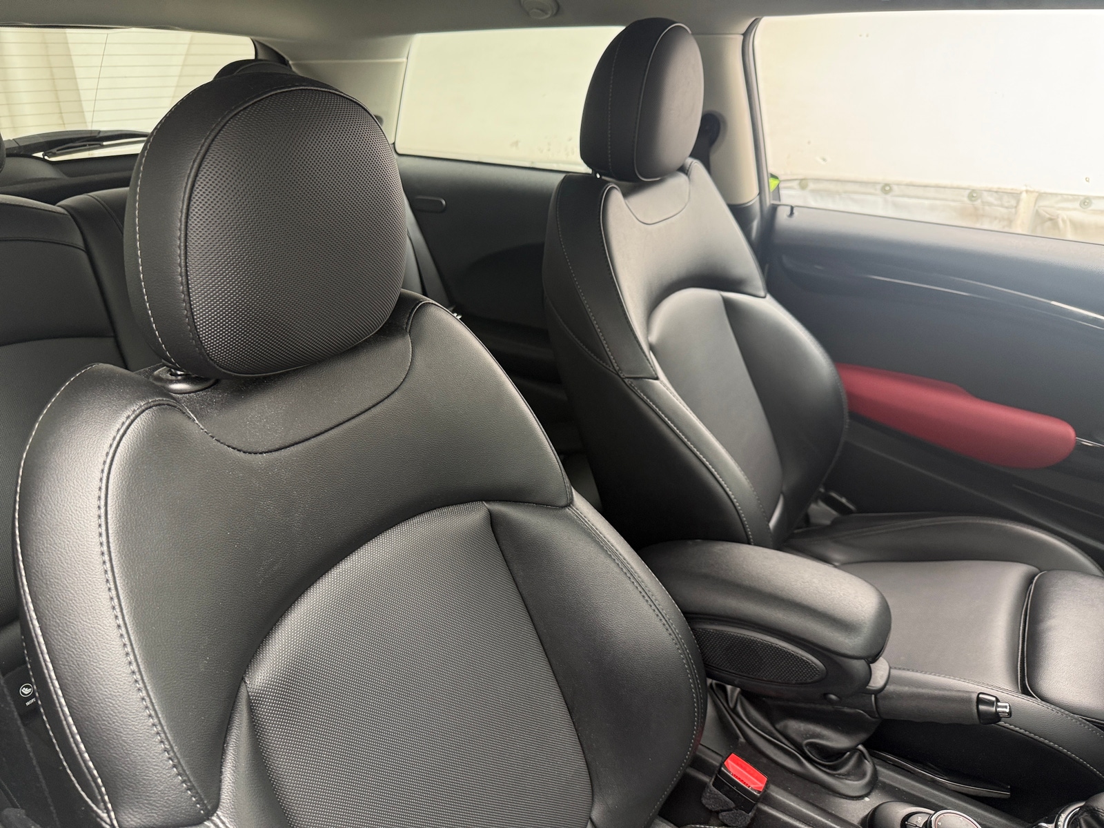 Thumbnail: 2016 MINI Cooper Hardtop - 2
