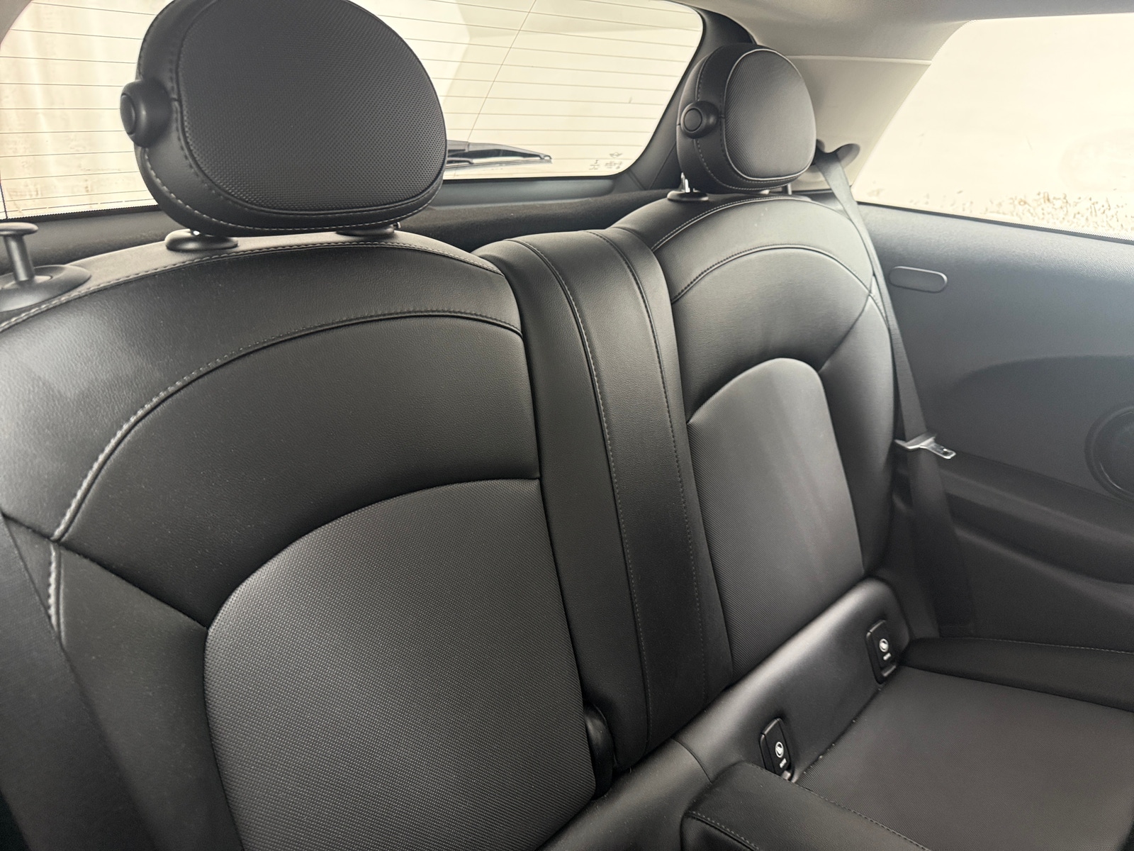 Thumbnail: 2016 MINI Cooper Hardtop - 6
