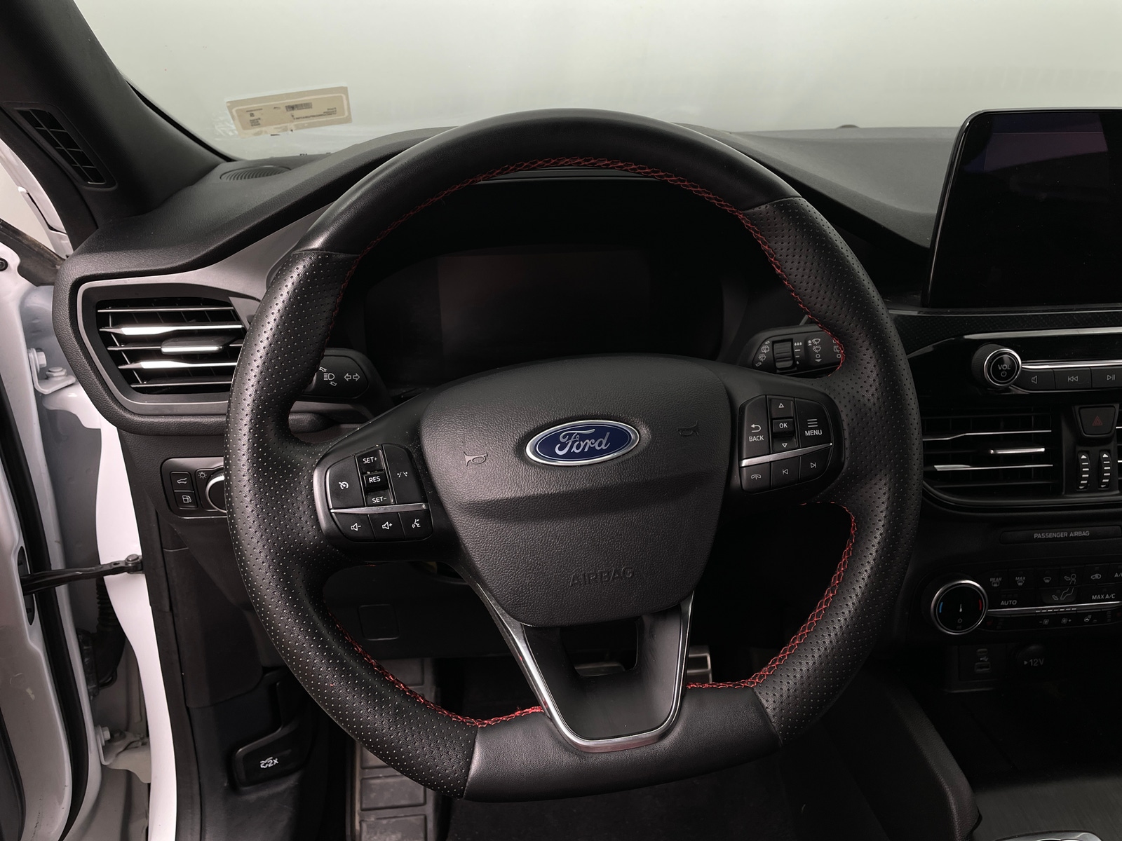 Thumbnail: 2023 Ford Escape - 5