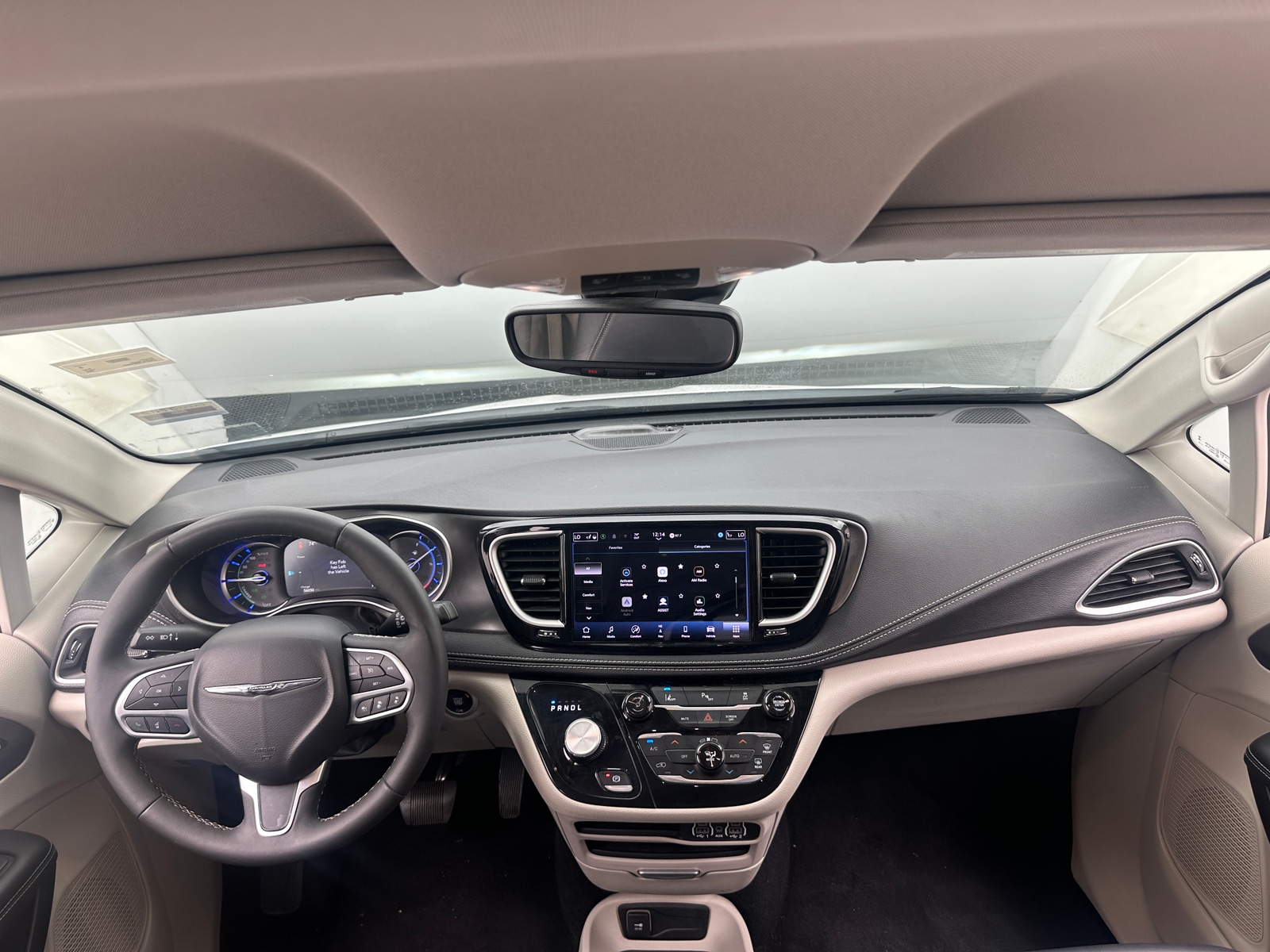 Thumbnail: 2024 Chrysler Pacifica - 2