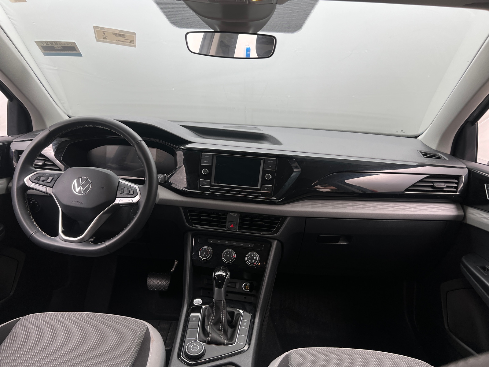 Thumbnail: 2024 Volkswagen Taos - 3