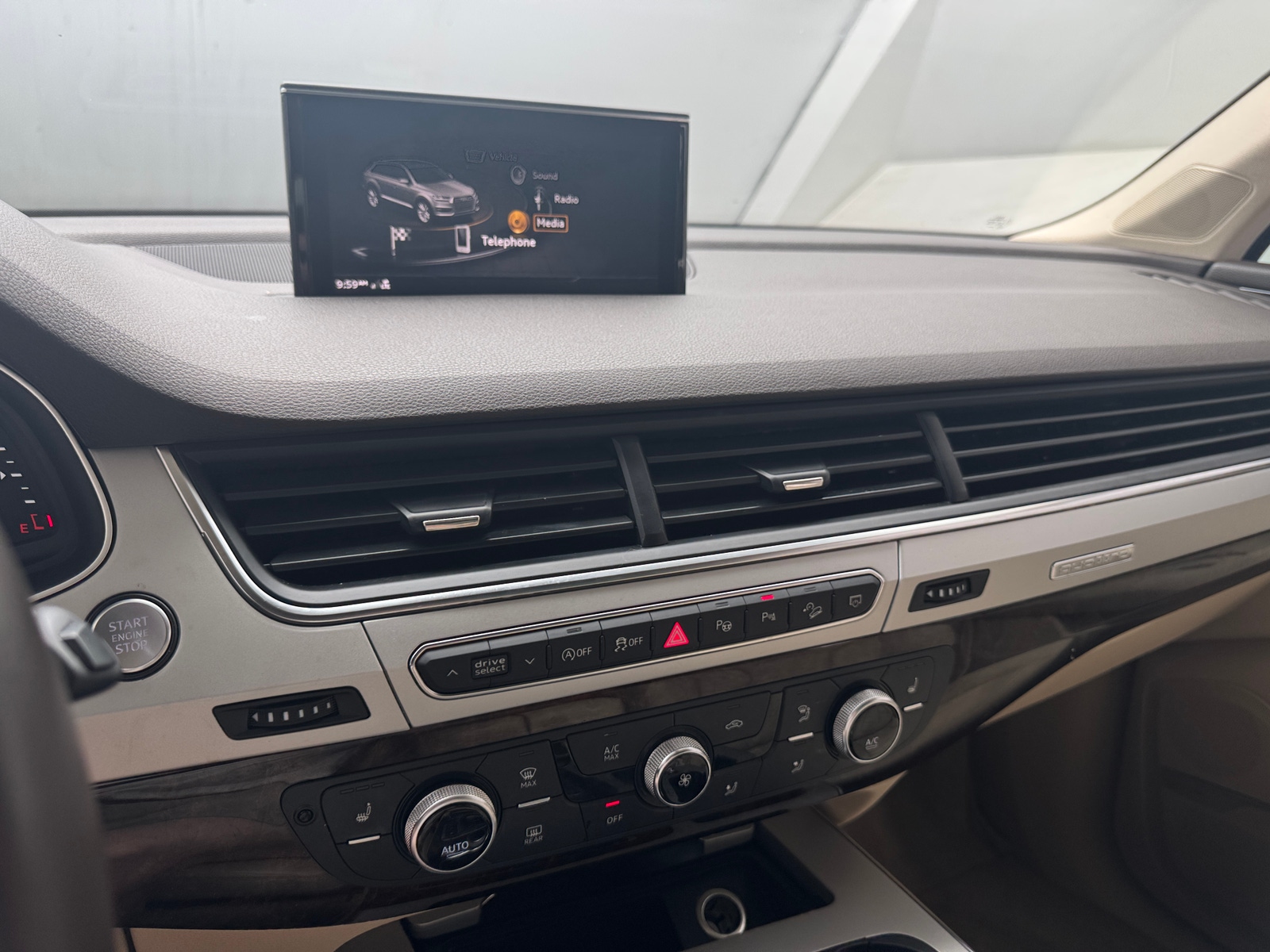 Thumbnail: 2019 Audi Q7 - 3