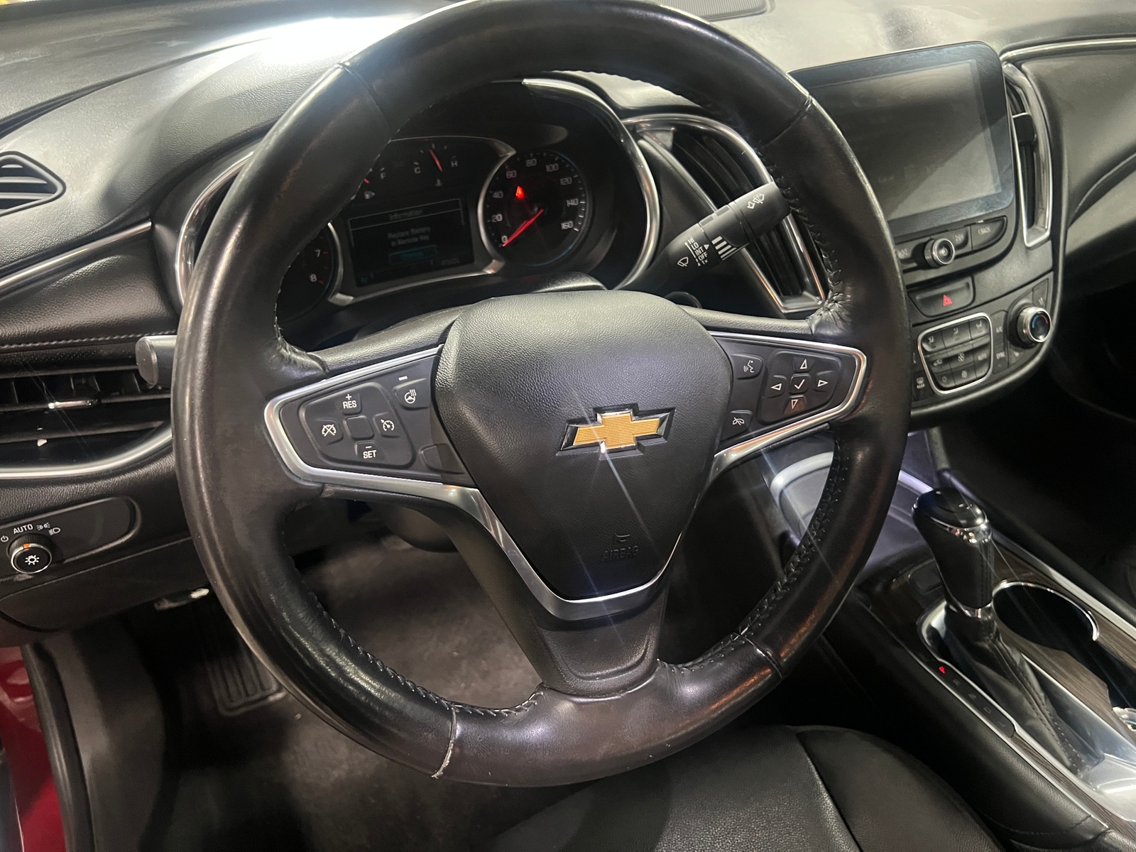 Thumbnail: 2018 Chevrolet Malibu - 4