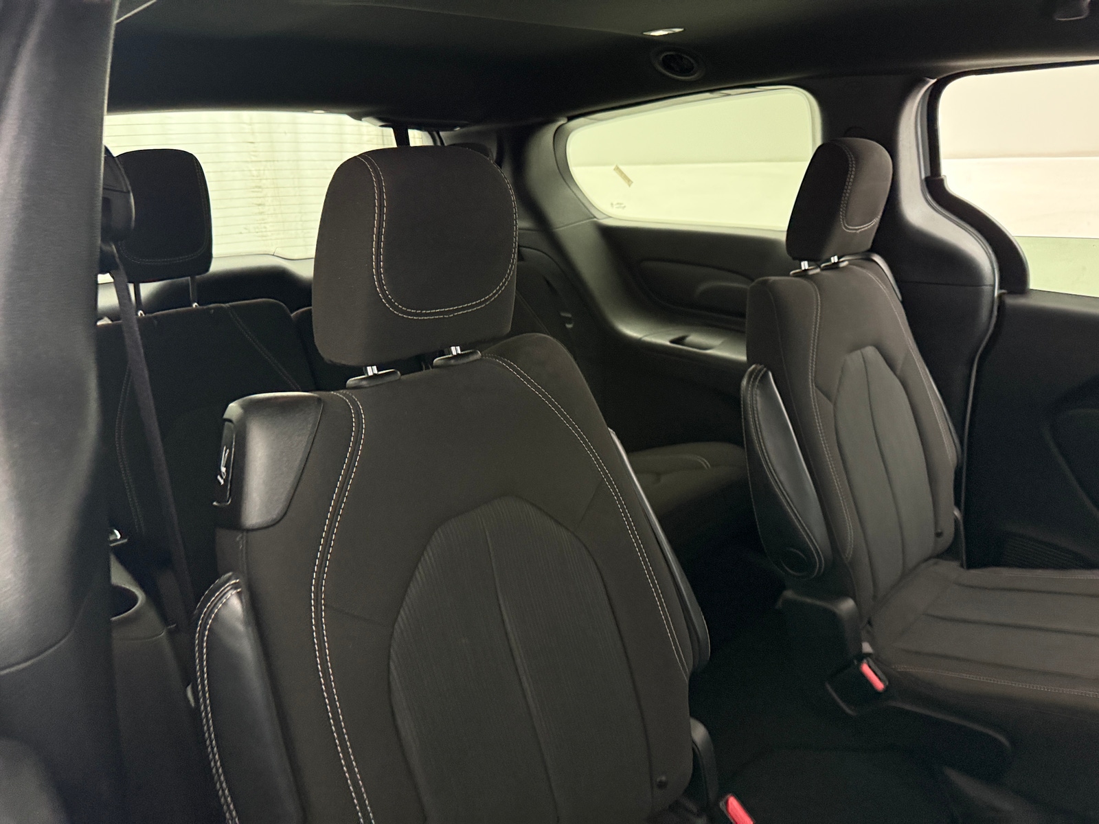 Thumbnail: 2023 Chrysler Pacifica - 6