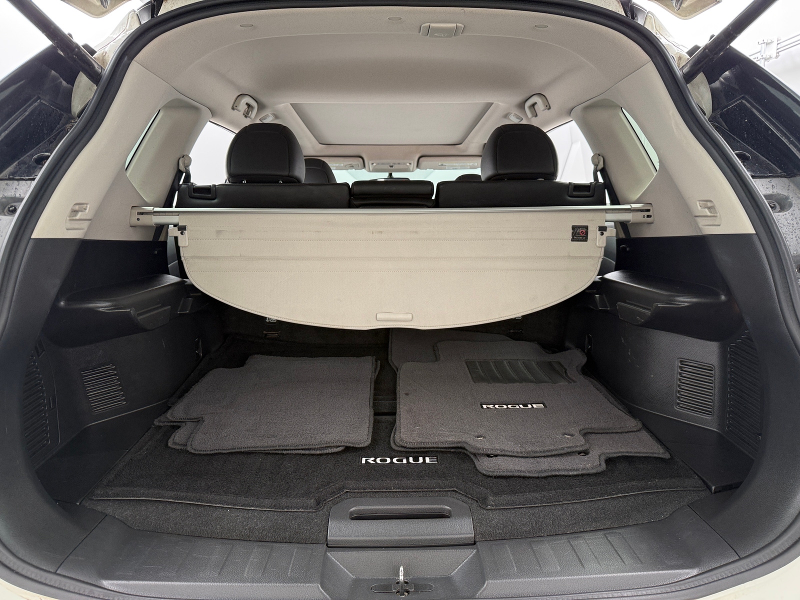 Thumbnail: 2015 Nissan Rogue - 6