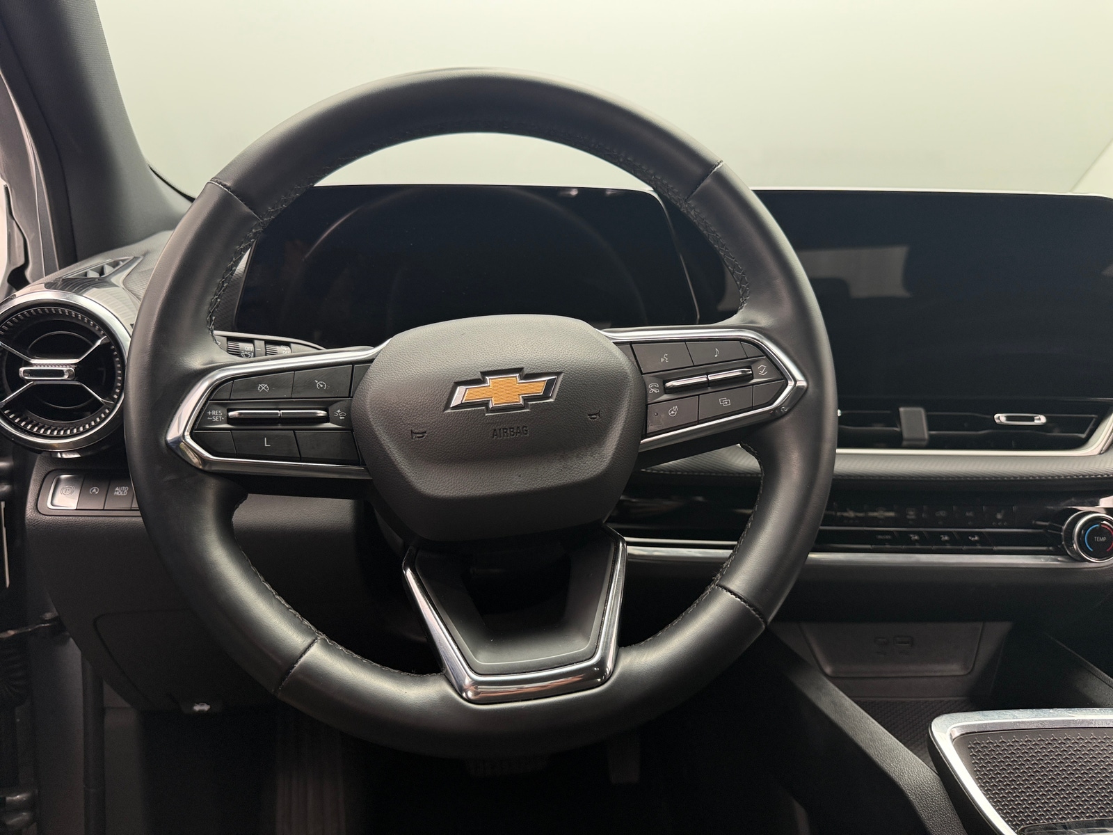 Thumbnail: 2025 Chevrolet Equinox - 5