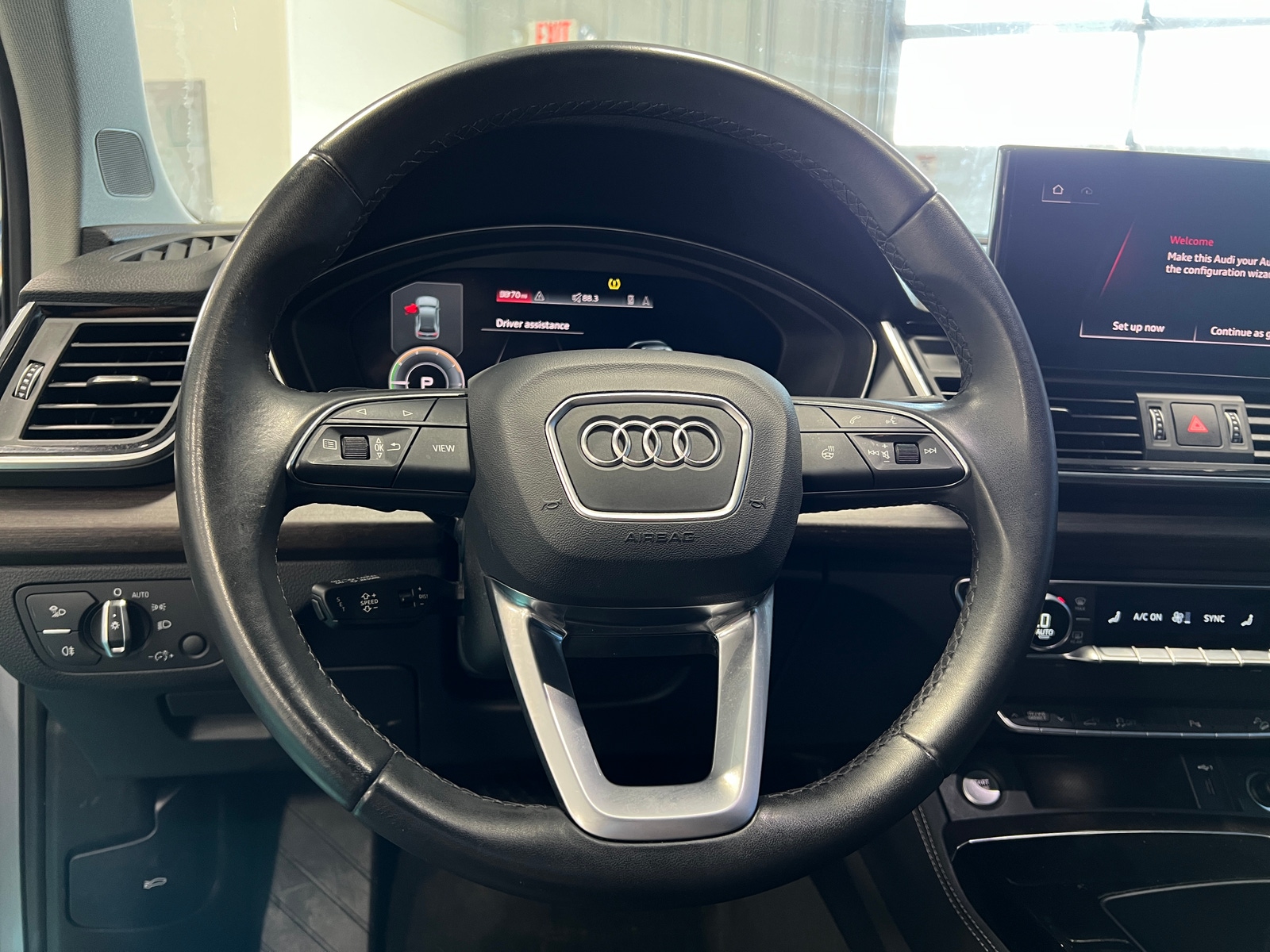 Thumbnail: 2023 Audi Q5 - 4