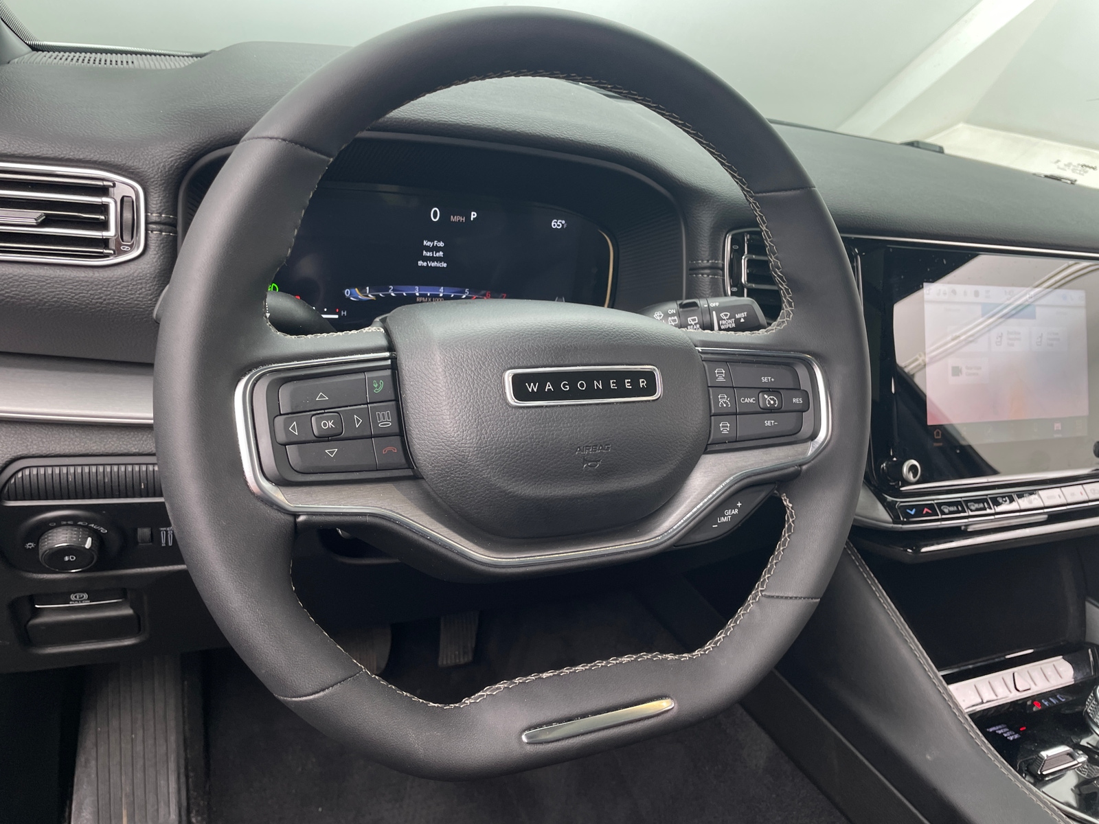 Thumbnail: 2023 Jeep Wagoneer - 4
