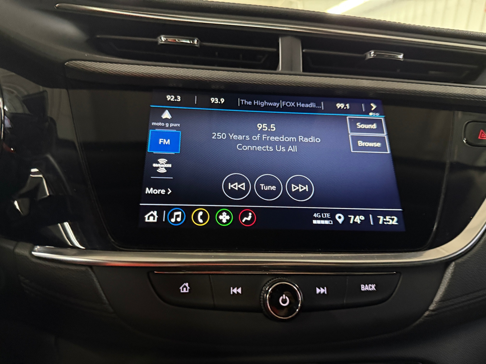 Thumbnail: 2023 Buick Encore GX - 4