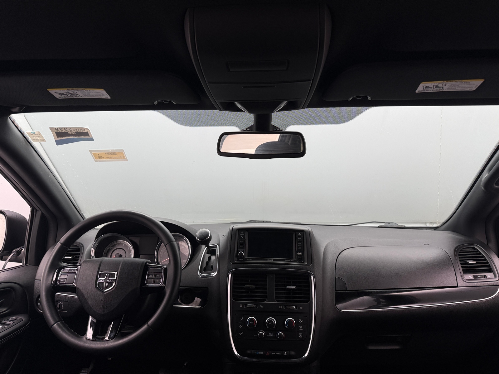 Thumbnail: 2019 Dodge Grand Caravan - 3