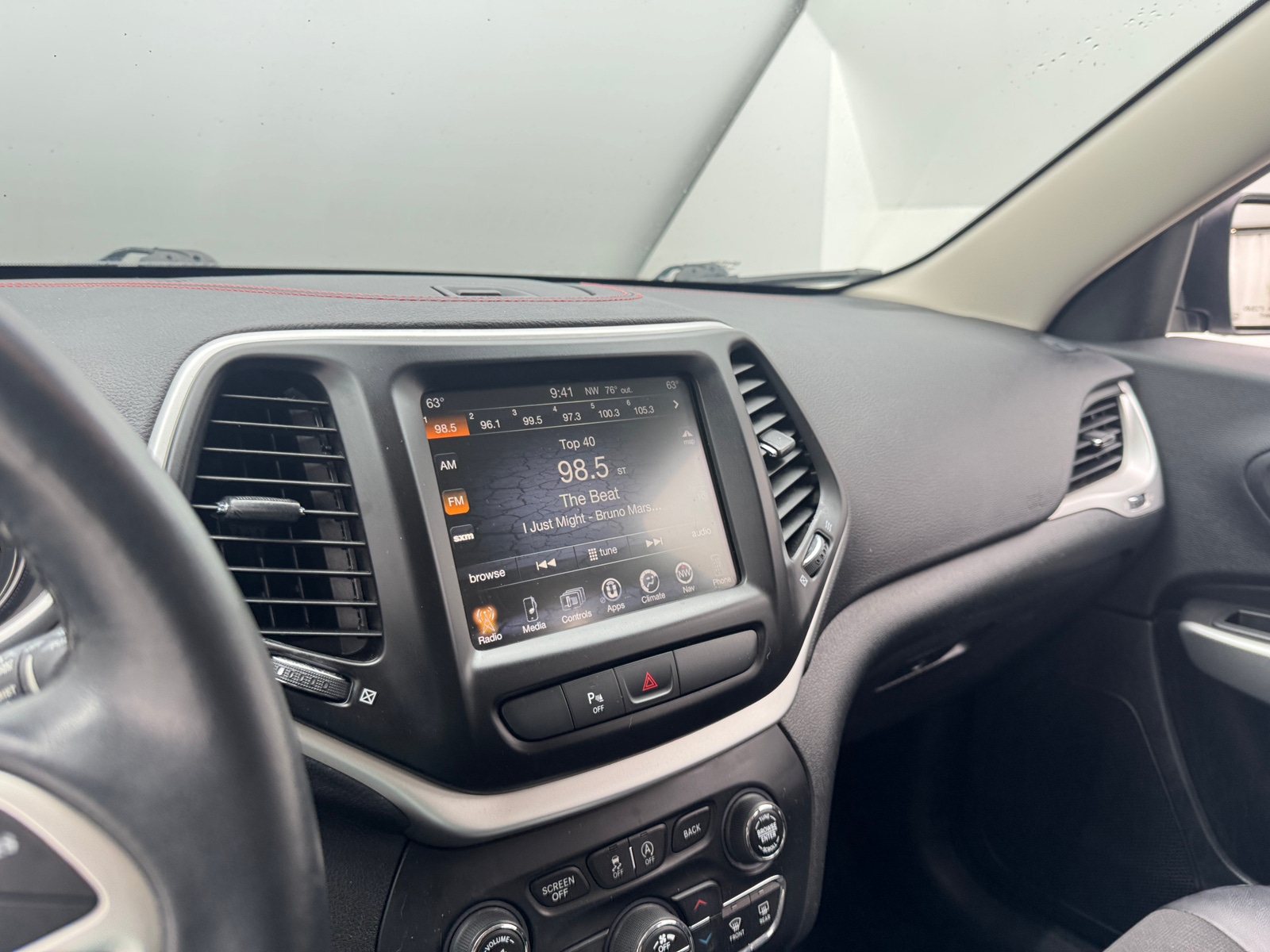Thumbnail: 2018 Jeep Cherokee - 4