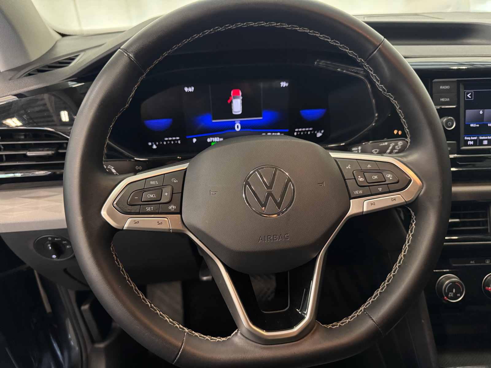Thumbnail: 2023 Volkswagen Taos - 5