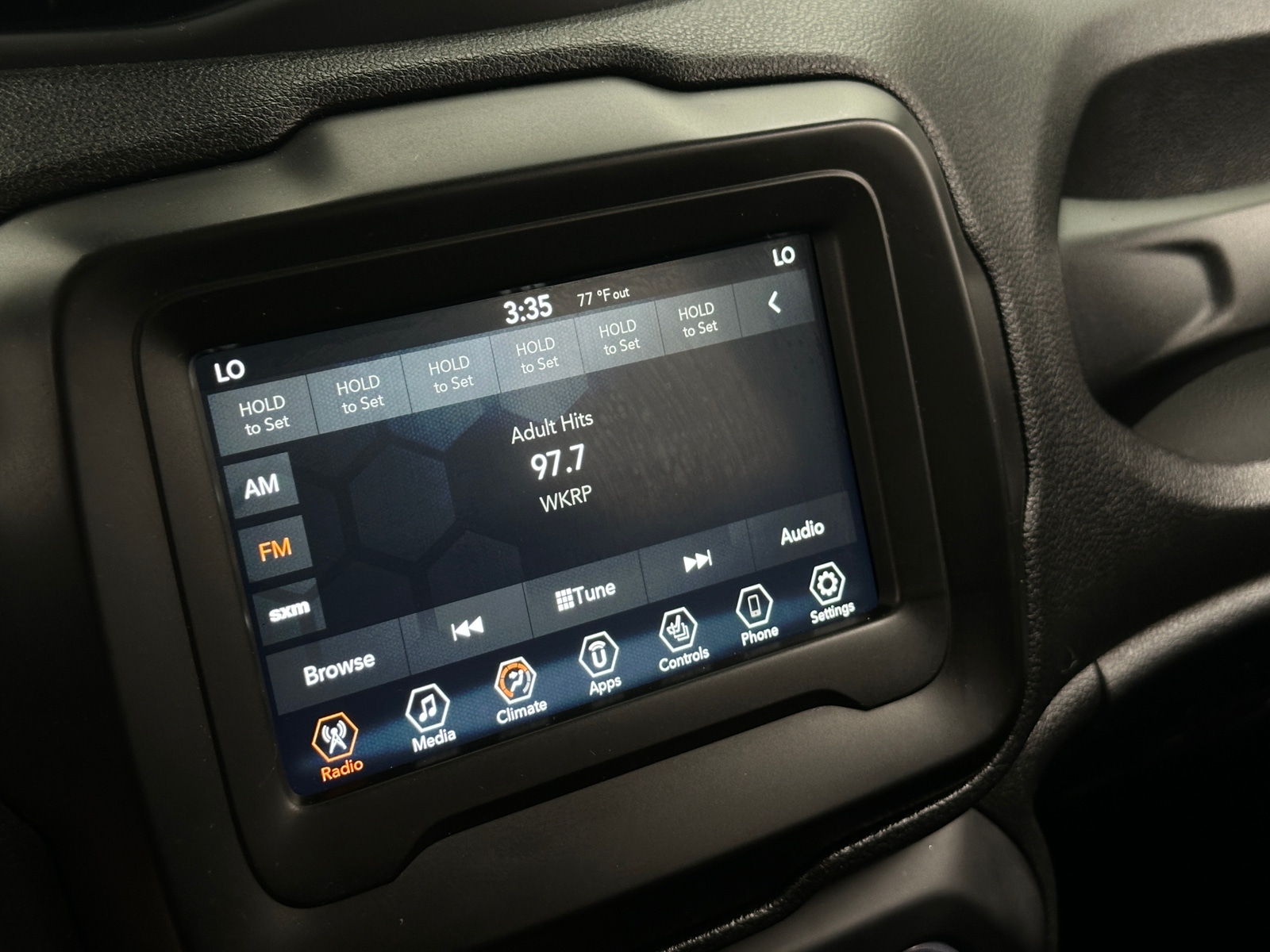 Thumbnail: 2019 Jeep Renegade - 4