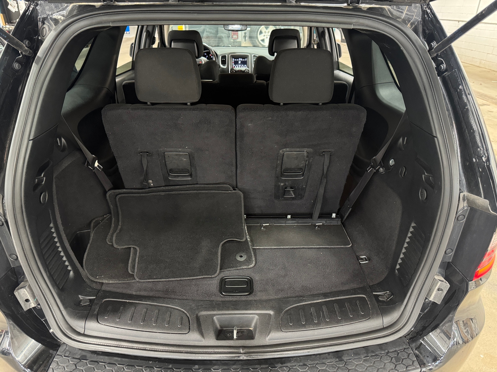 Thumbnail: 2019 Dodge Durango - 7